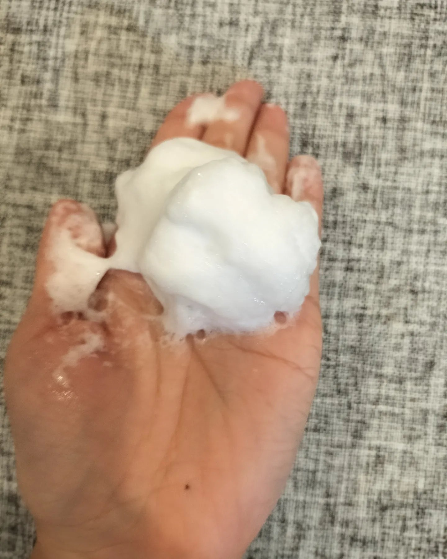 ビオレ ザフェイス 泡洗顔料 ディープモイスト 金木犀の香り/ビオレ/泡洗顔を使ったクチコミ（2枚目）