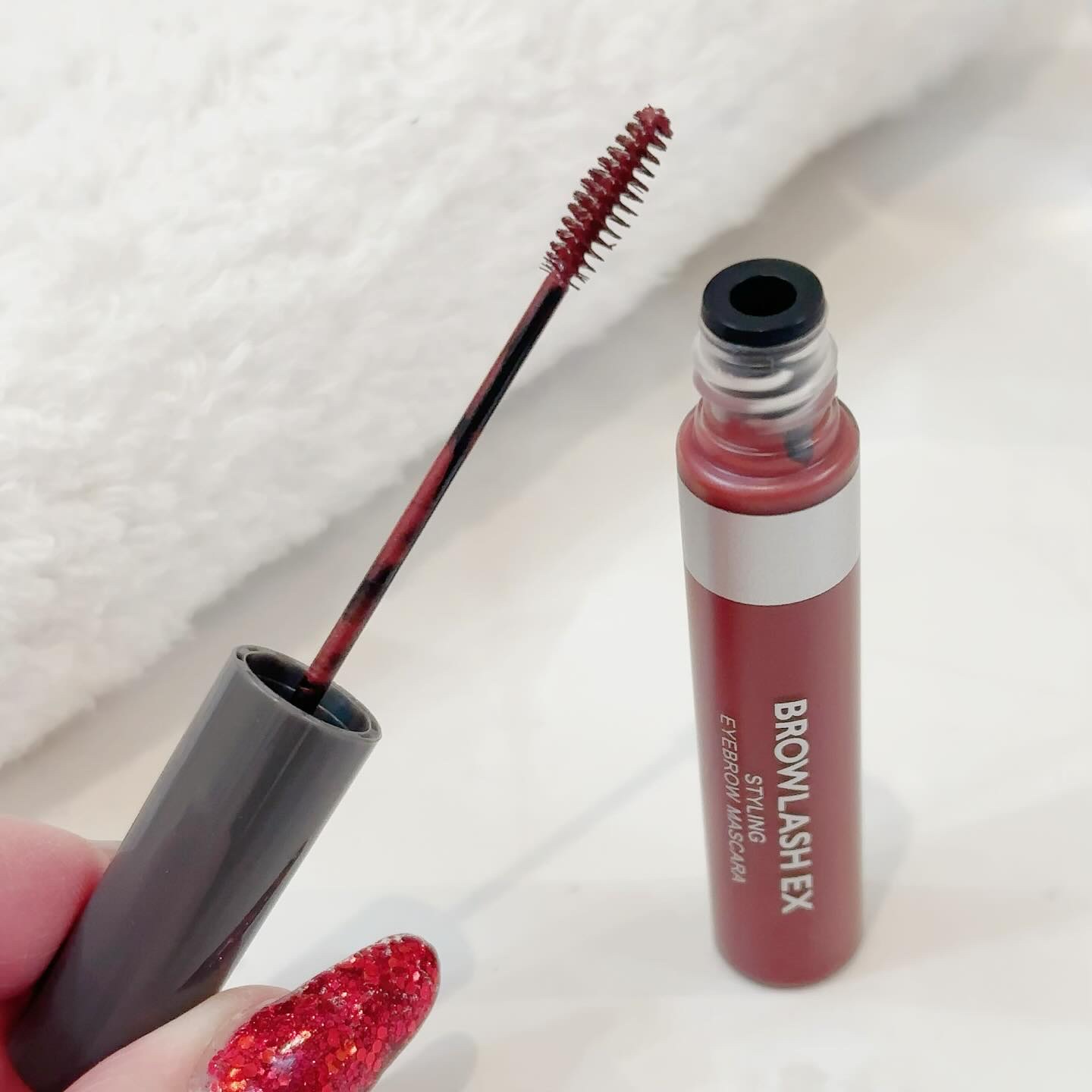 ブロウラッシュEX スタイリングアイブロウマスカラ  モーブブラウン/ブロウラッシュ/眉マスカラを使ったクチコミ（2枚目）