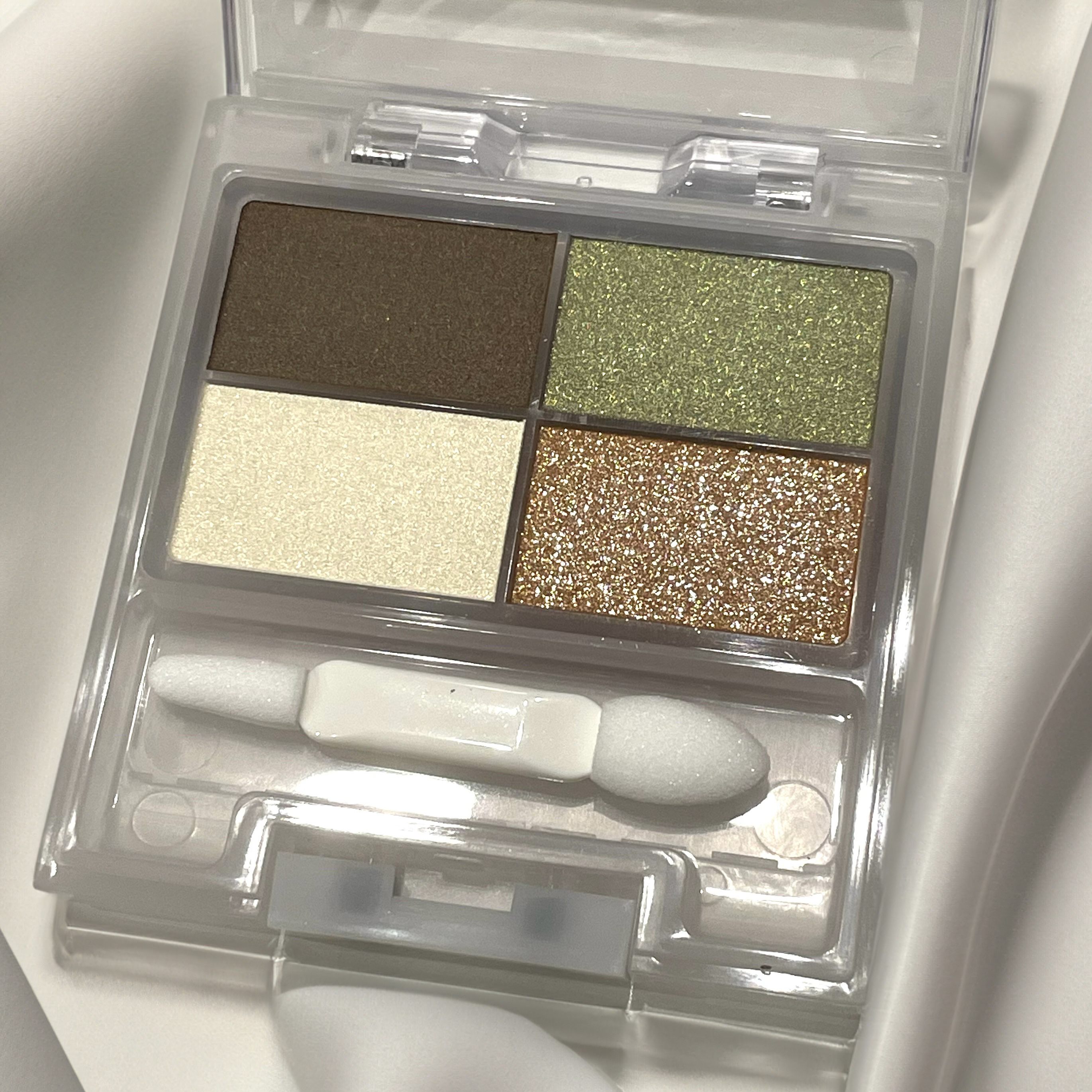 ブラッシュアップアイブロウ 242 グレーブラウン/チャコット・コスメティクス/アイブロウペンシルを使ったクチコミ（3枚目）