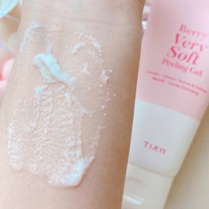 ベリーベリーソフトピーリングジェル/TIAM/ピーリングを使ったクチコミ(5枚目)