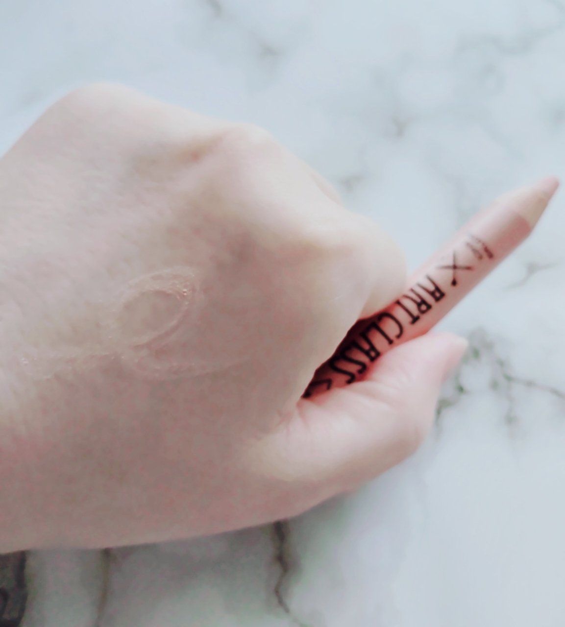 アートクラス フロッタージュペンシル/too cool for school/スティックアイシャドウを使ったクチコミ（3枚目）