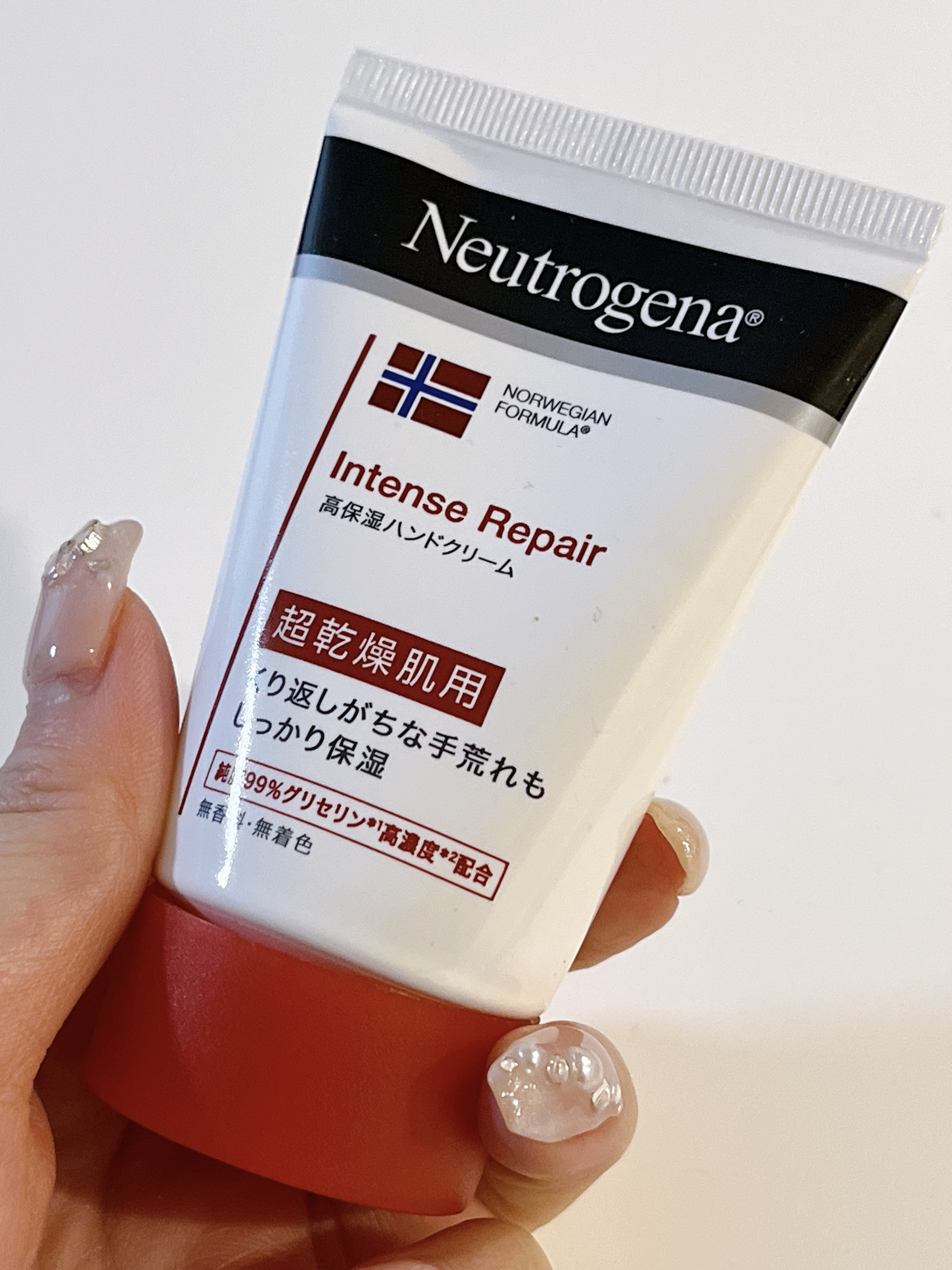 Neutrogena インテンスリペア ハンドクリームのクチコミ「超乾燥肌さんにおすすめハンドクリーム✨

✼••┈┈••✼••┈┈••✼••┈┈••✼••┈┈.....」（2枚目）