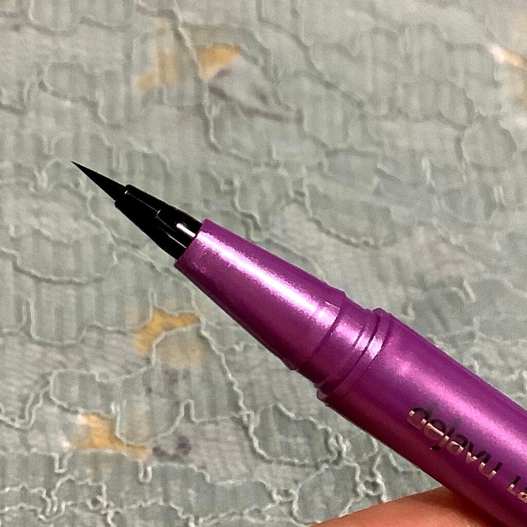 「密着アイライナー」ショート筆リキッド/デジャヴュ/リキッドアイライナーを使ったクチコミ(2枚目)