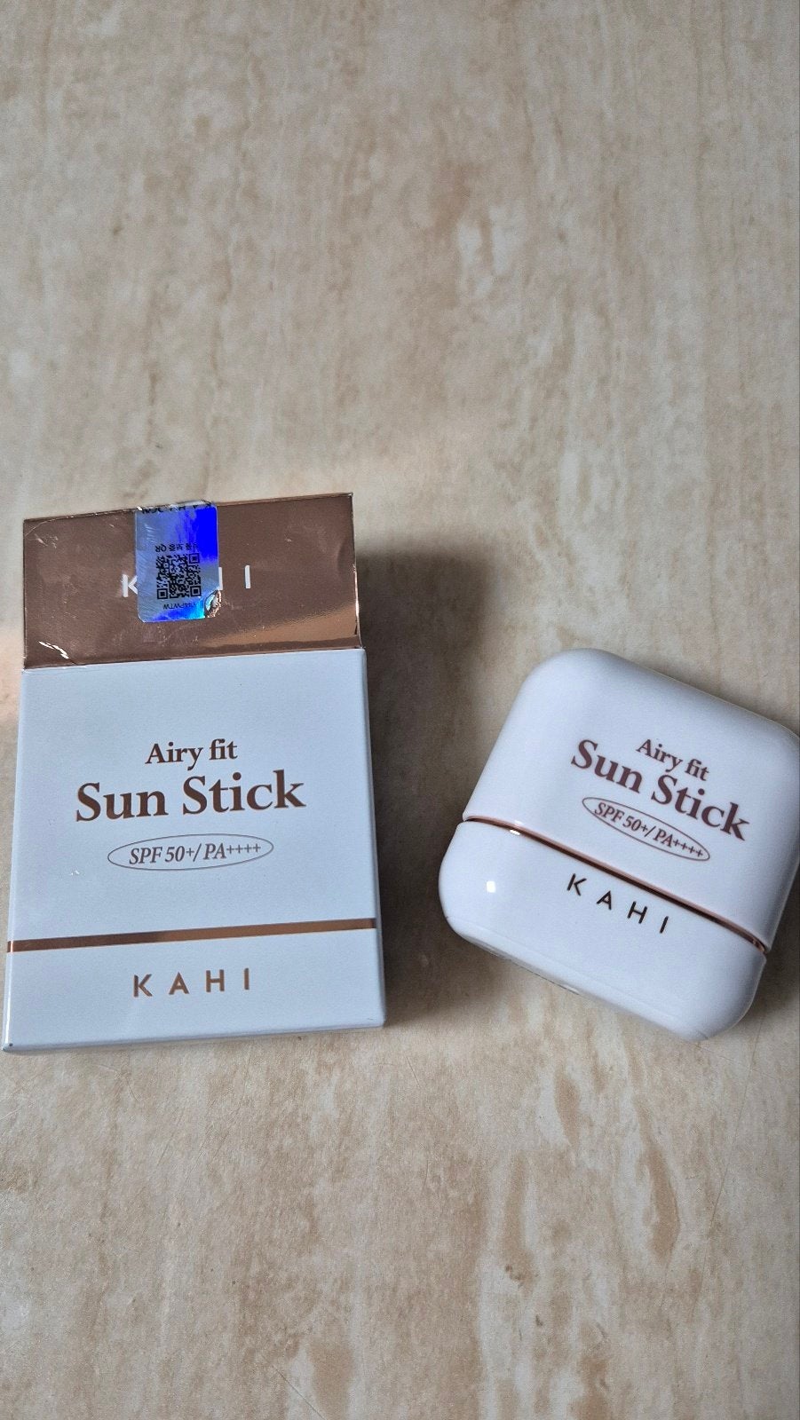 エアリーフィットサンスティック/KAHI/日焼け止めスティックを使ったクチコミ(2枚目)