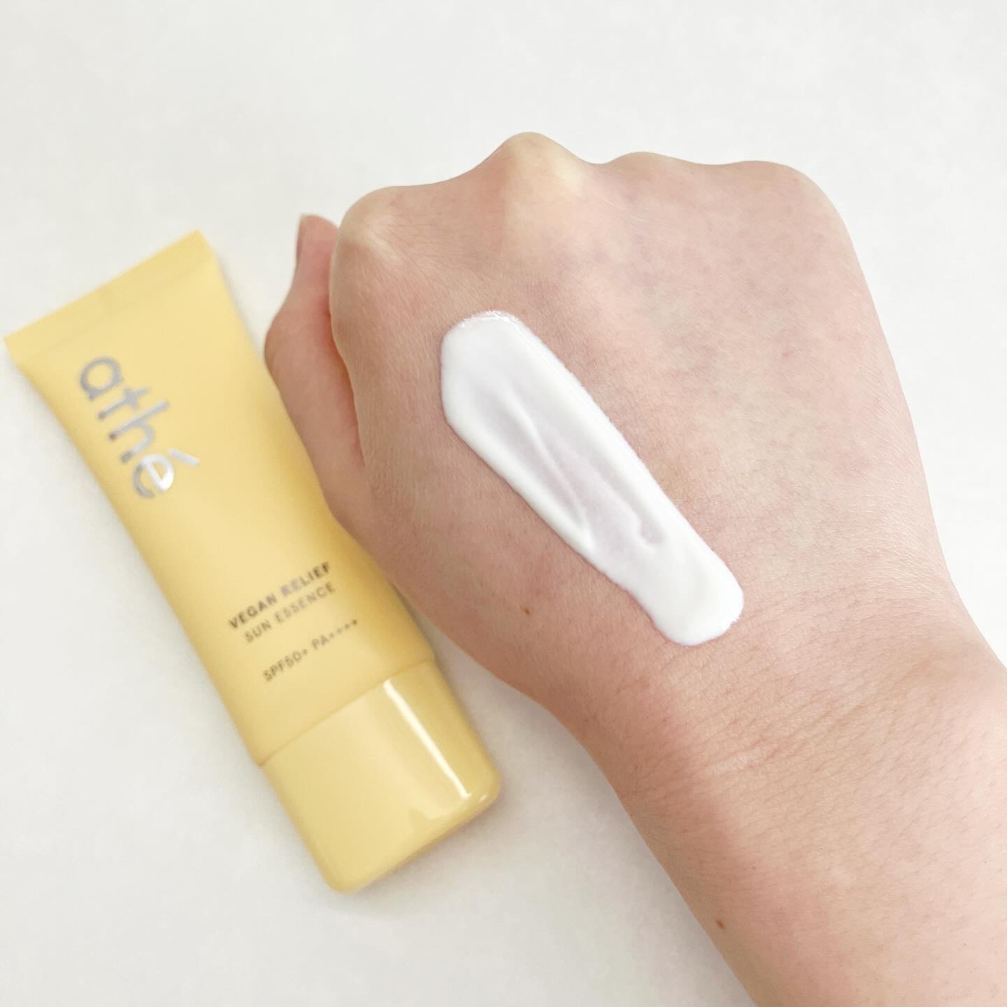 ヴィーガン リリーフ サン エッセンス /athé/日焼け止めクリームを使ったクチコミ（3枚目）