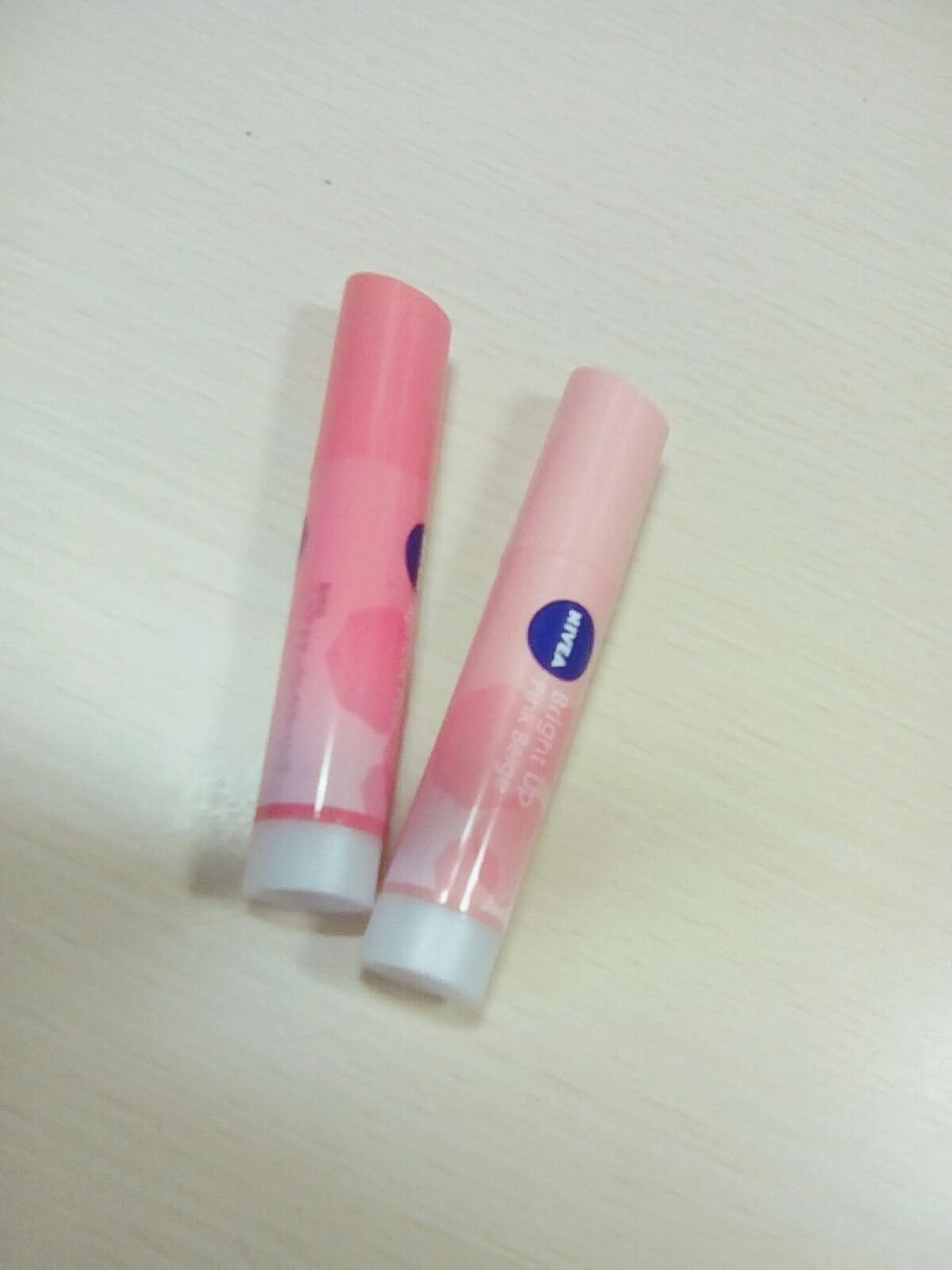 モイストピュアカラーリップ/ニベア/リップクリームを使ったクチコミ(2枚目)