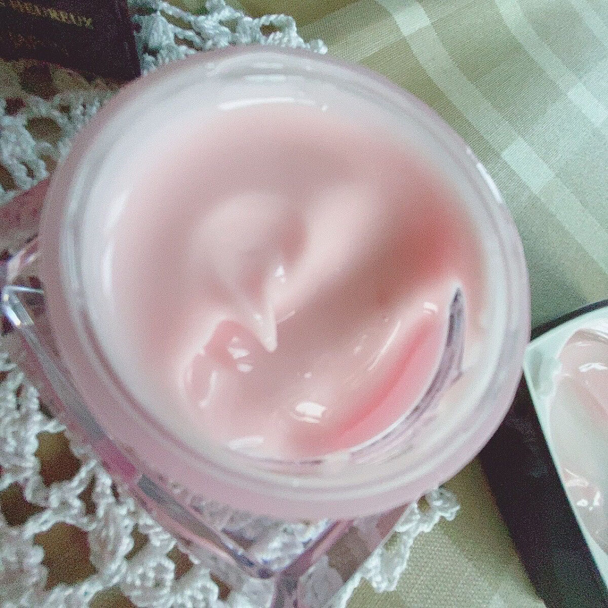 ブリリアントオランジュリー オールインワンクリームロゼ/ブリリアントアソシエイツ/オールインワン化粧品を使ったクチコミ（2枚目）