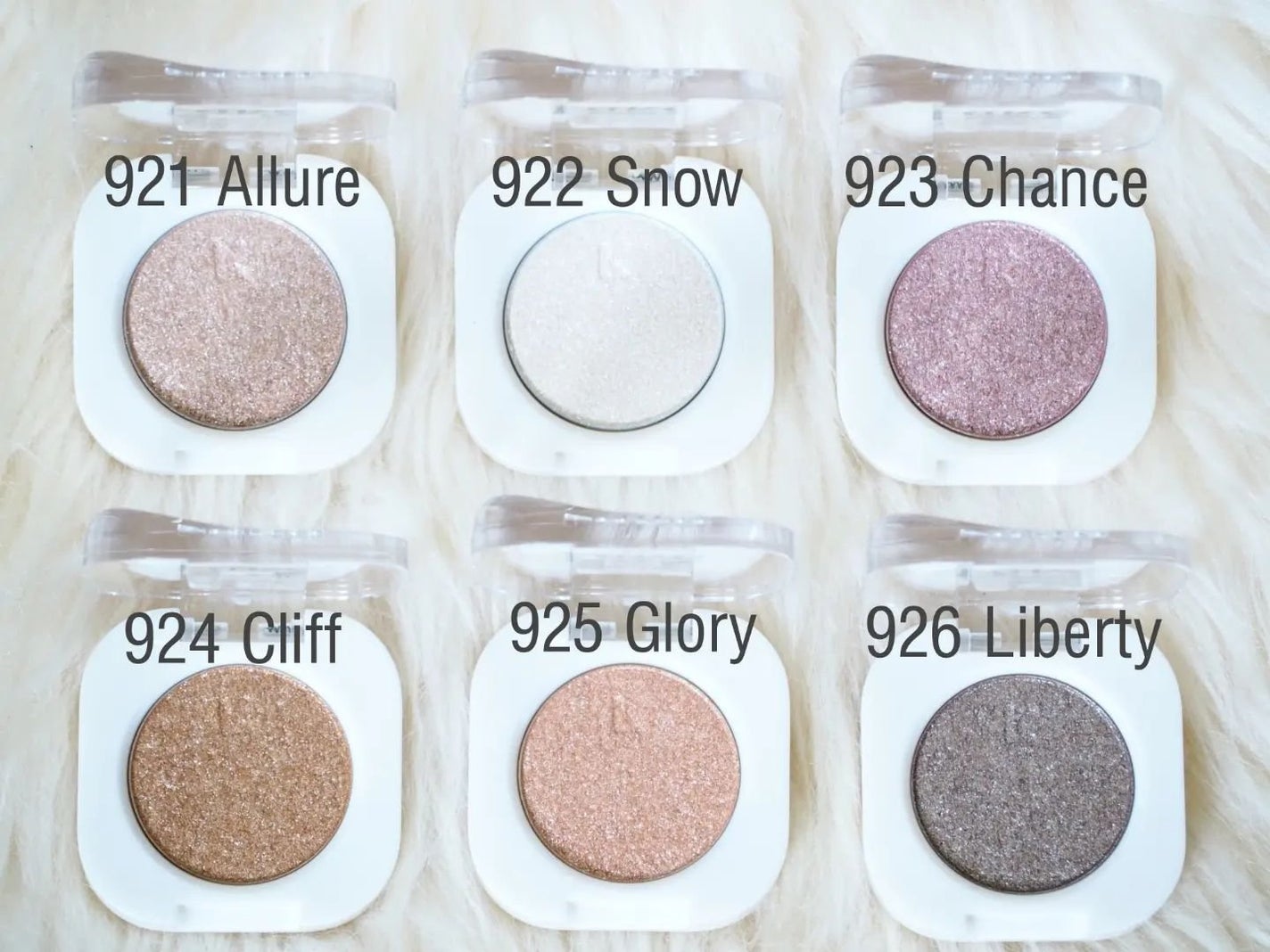 モノアイシャドウ/Laka/単色アイシャドウを使ったクチコミ(2枚目)