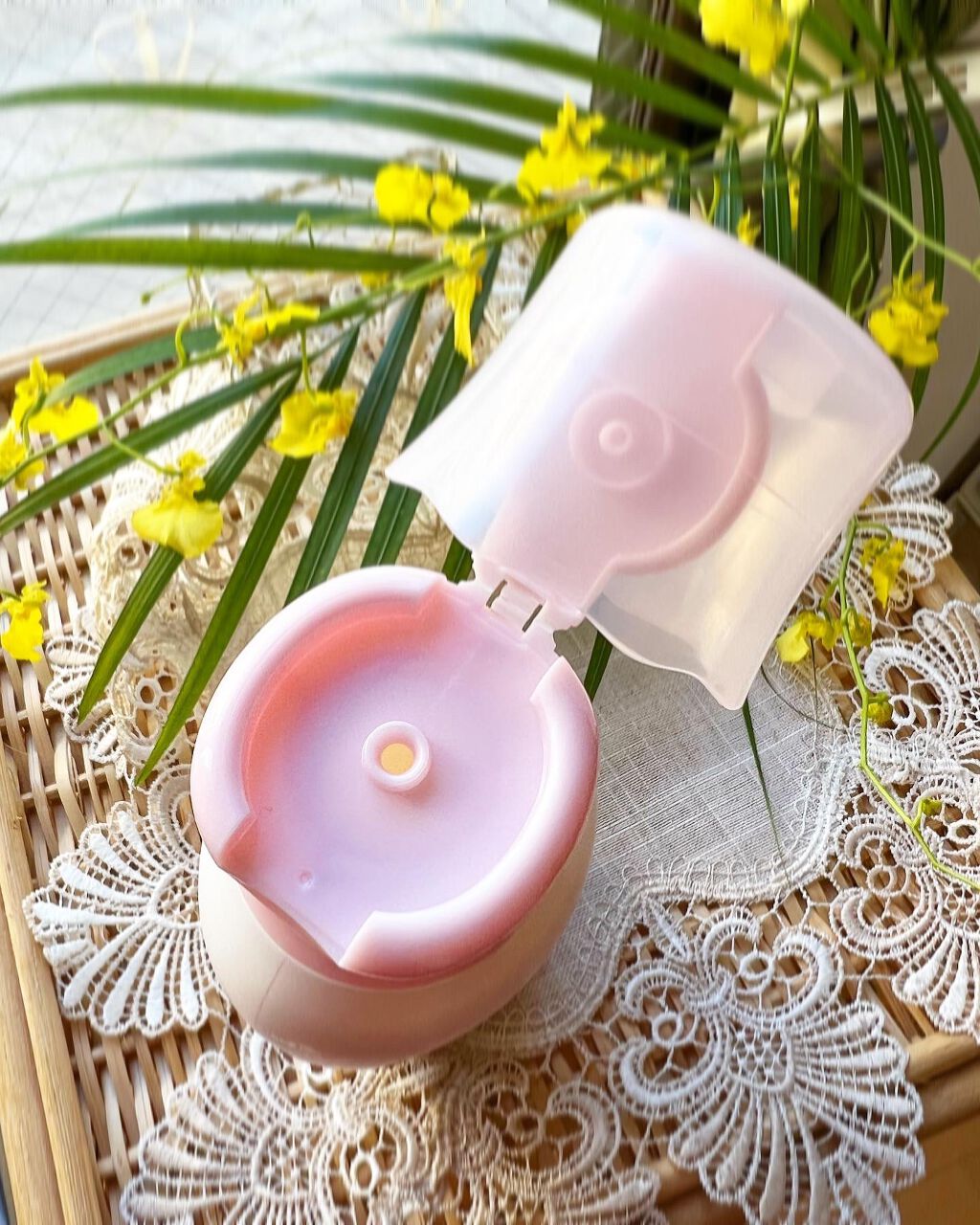 ビオレu 角層まで浸透する うるおいバスミルク ほのかでパウダリーな香り ビオレu 角層まで浸透する うるおいバスミルク ほのかで