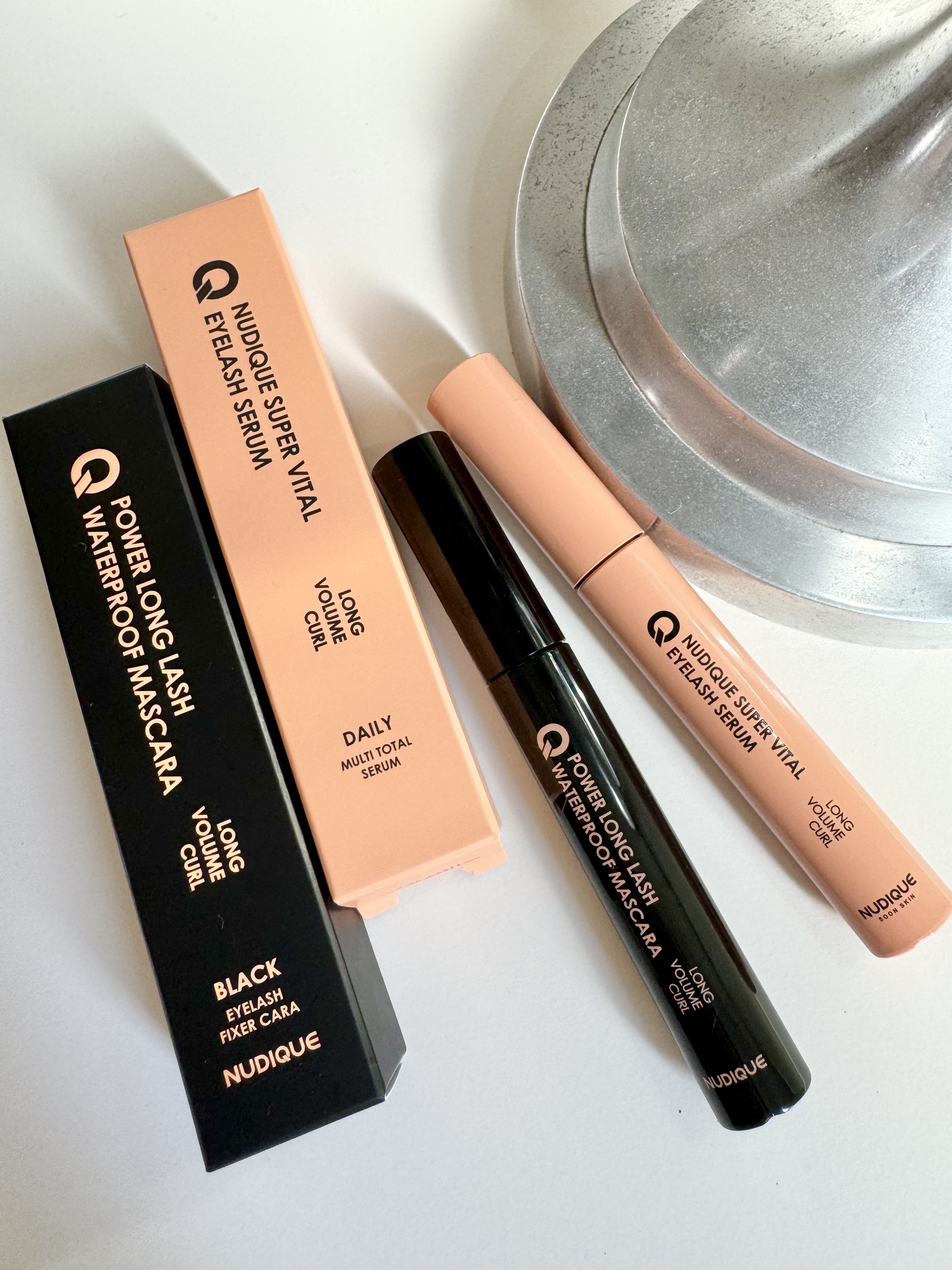 スーパーバイタルアイラッシュセラム/NUDIQUE/まつげ美容液を使ったクチコミ（2枚目）