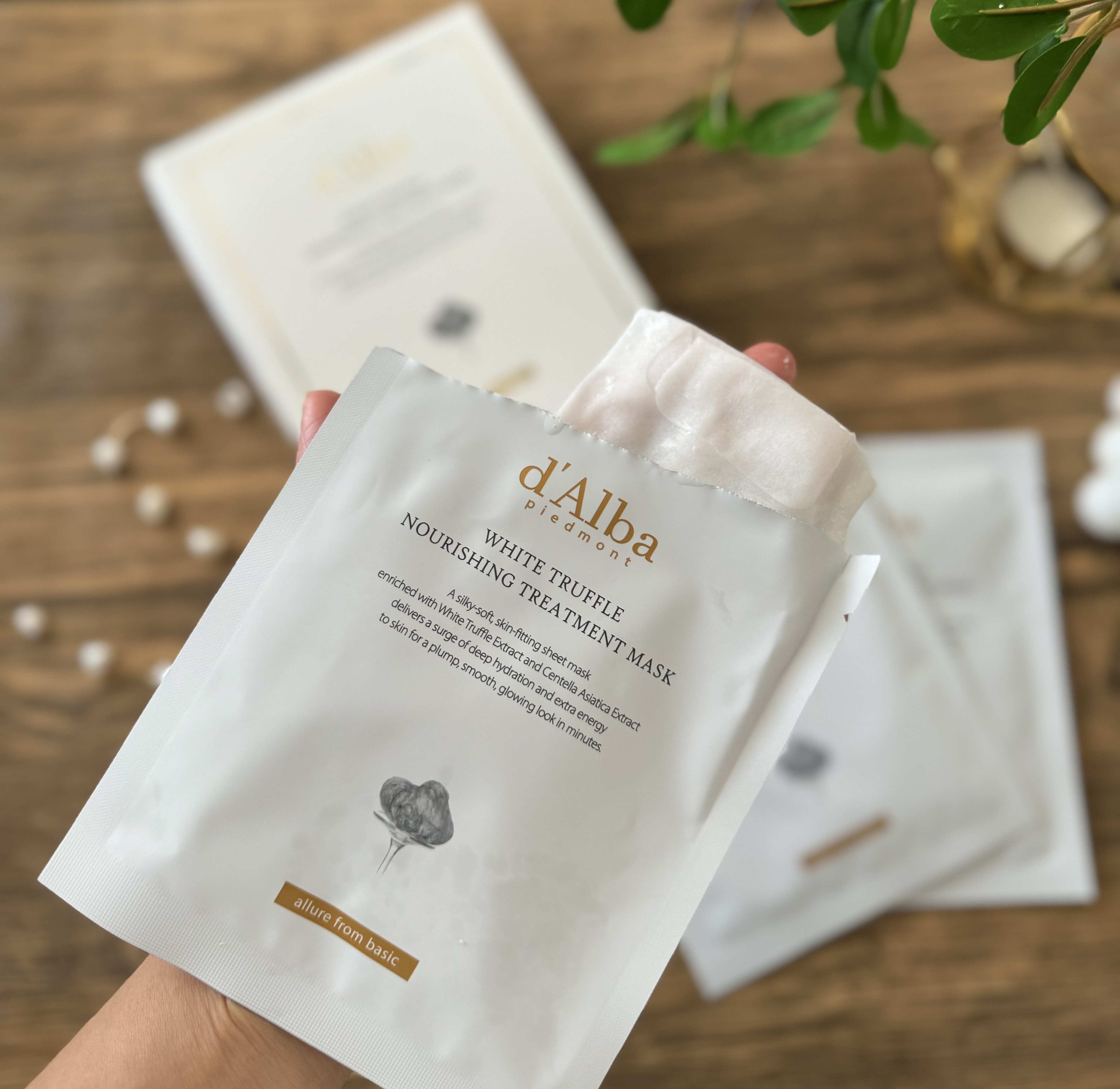 ホワイトトリュフナリシングトリートメントマスク/ダルバ/シートマスク・パックを使ったクチコミ（3枚目）