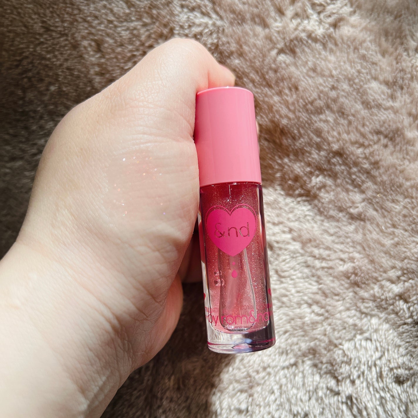 グラッシーコーティンググロス/&nd by rom&nd/リップグロスを使ったクチコミ(2枚目)