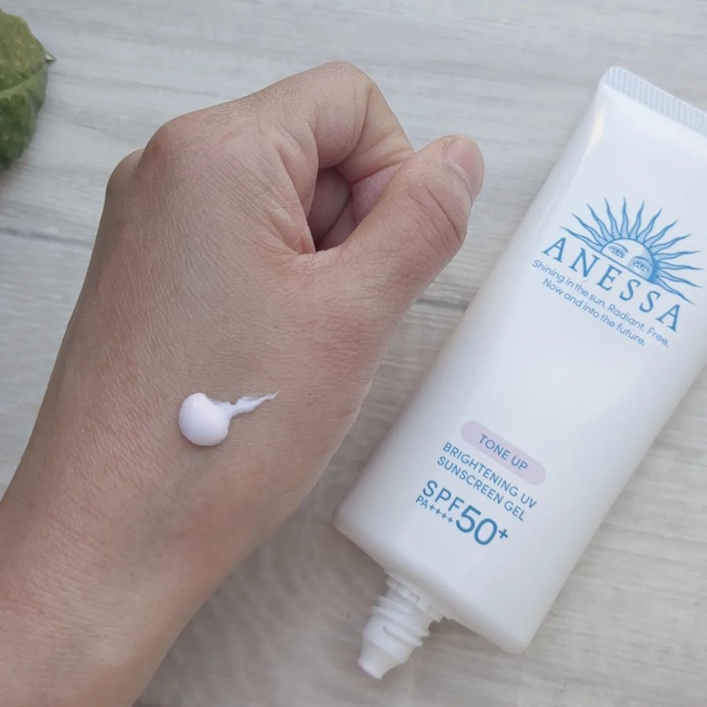 ブライトニングUV ジェル N/アネッサ/化粧下地を使ったクチコミ（2枚目）