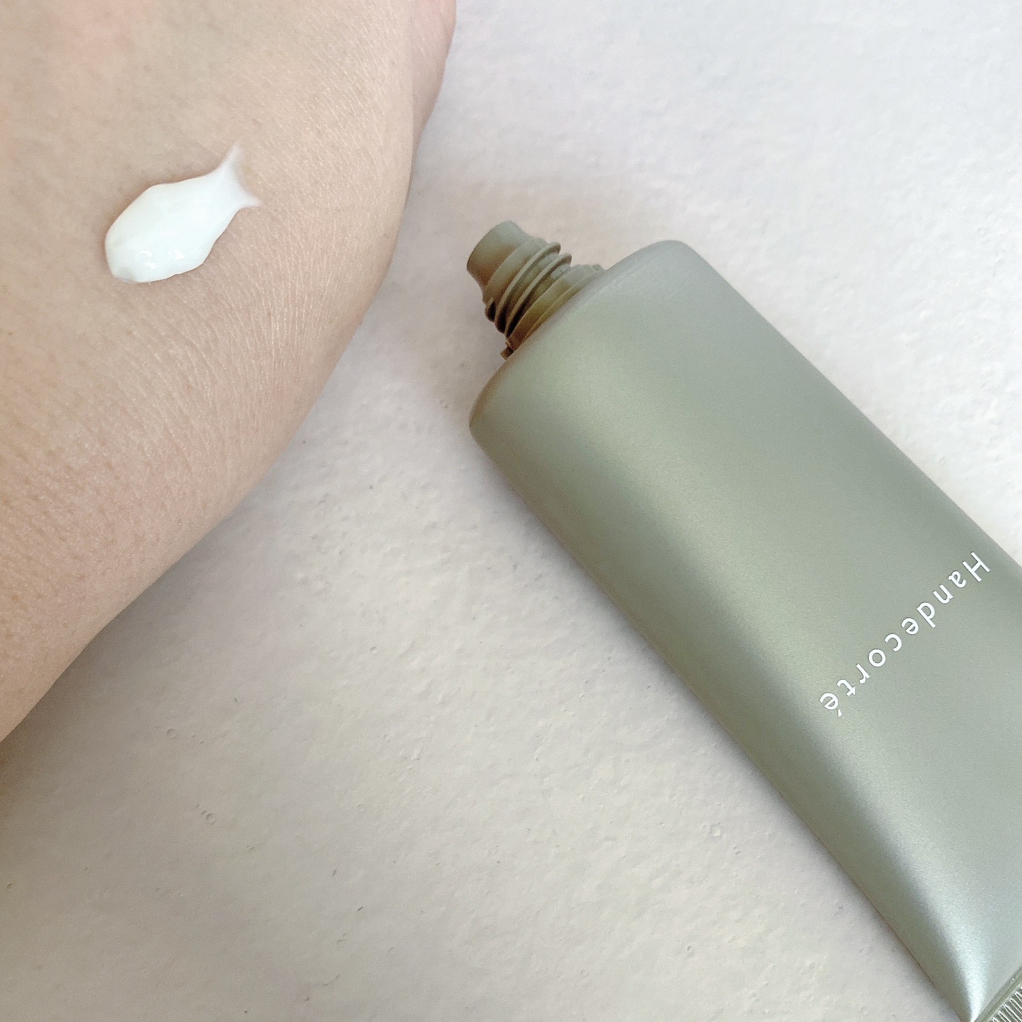 ハンデコルテ/キユートピア/ネック・デコルテケアを使ったクチコミ（3枚目）