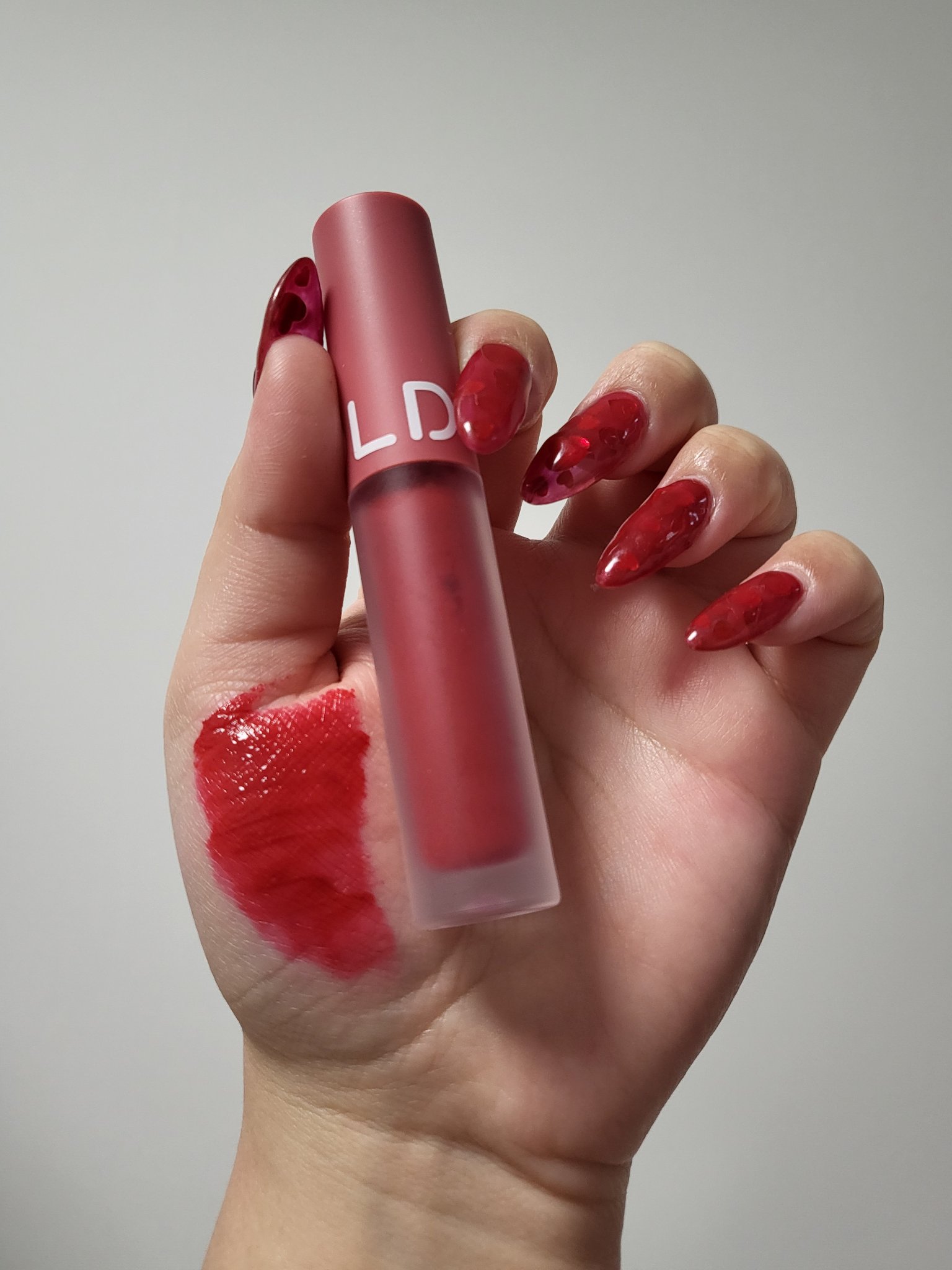 タトゥーフィクシングリップティント/MOOLDA/リップティントを使ったクチコミ（2枚目）