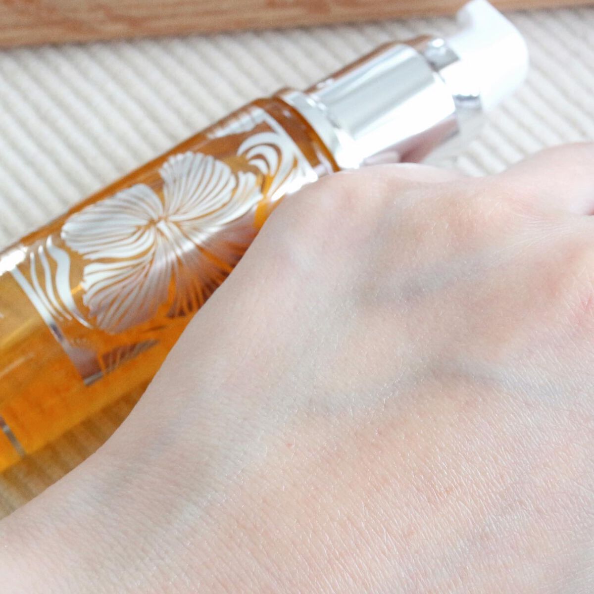 アイーナハイビスカスオイル/Aina/フェイスオイルを使ったクチコミ(5枚目)