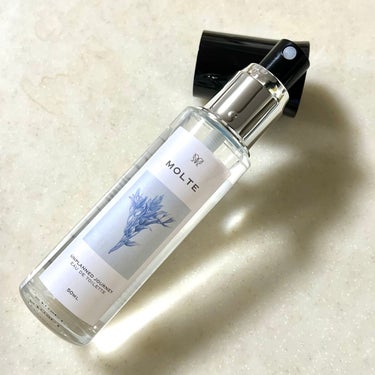 MOLTE MOLTE UNPLANNED JOURNEY 50ml 洋梨の香りのクチコミ「強く、美しい、記憶の鎧。

♡オードトワレ MOLTE♡

今回は洋梨の香りを使用しました♪
.....」（3枚目）