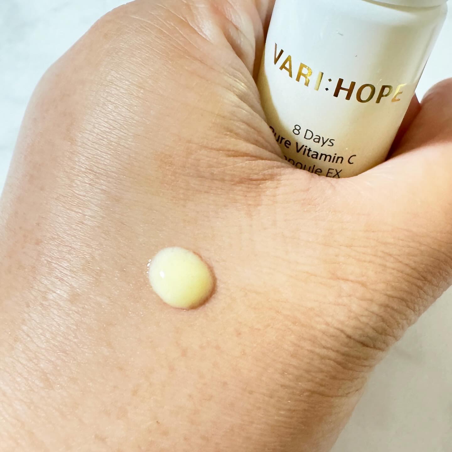 ８デイズピュアビタミンCアンプル/VARI:HOPE/美容液を使ったクチコミ（3枚目）