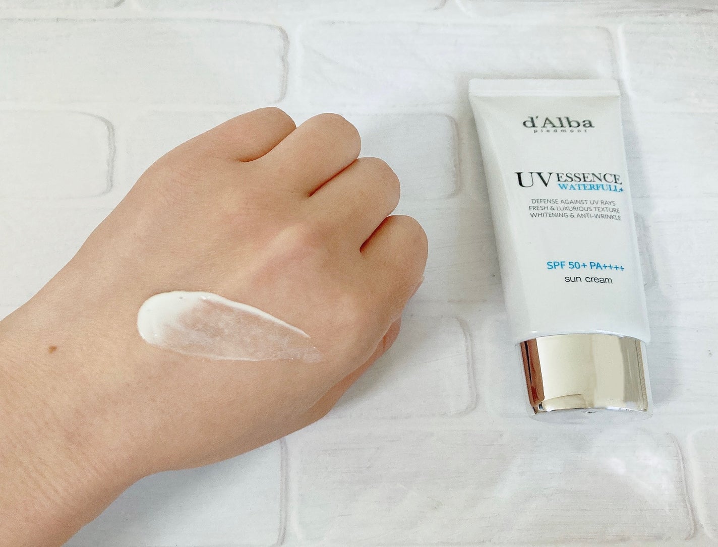 ダルバ ウォータフル エッセンス サンクリーム/ダルバ/日焼け止めクリームを使ったクチコミ(5枚目)