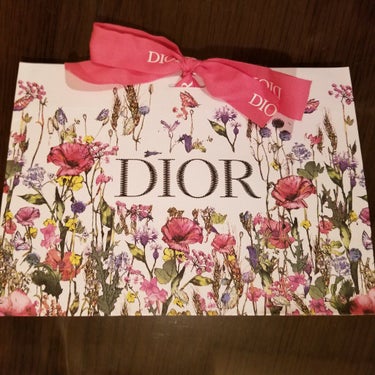 ディオールスキン フォーエヴァー フルイド マット/Dior/リキッドファンデーションを使ったクチコミ（2枚目）