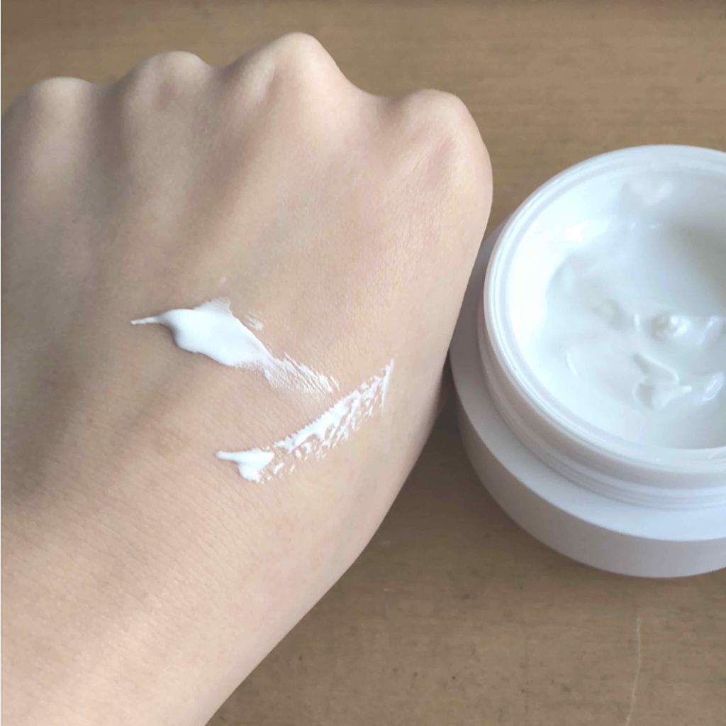 レッツスキン ホワイト ミルククリーム/SHINBEE JAPAN /フェイスクリームを使ったクチコミ（2枚目）