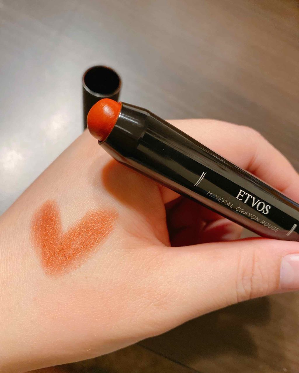 ミネラルクレヨンルージュ/エトヴォス/口紅を使ったクチコミ(2枚目)