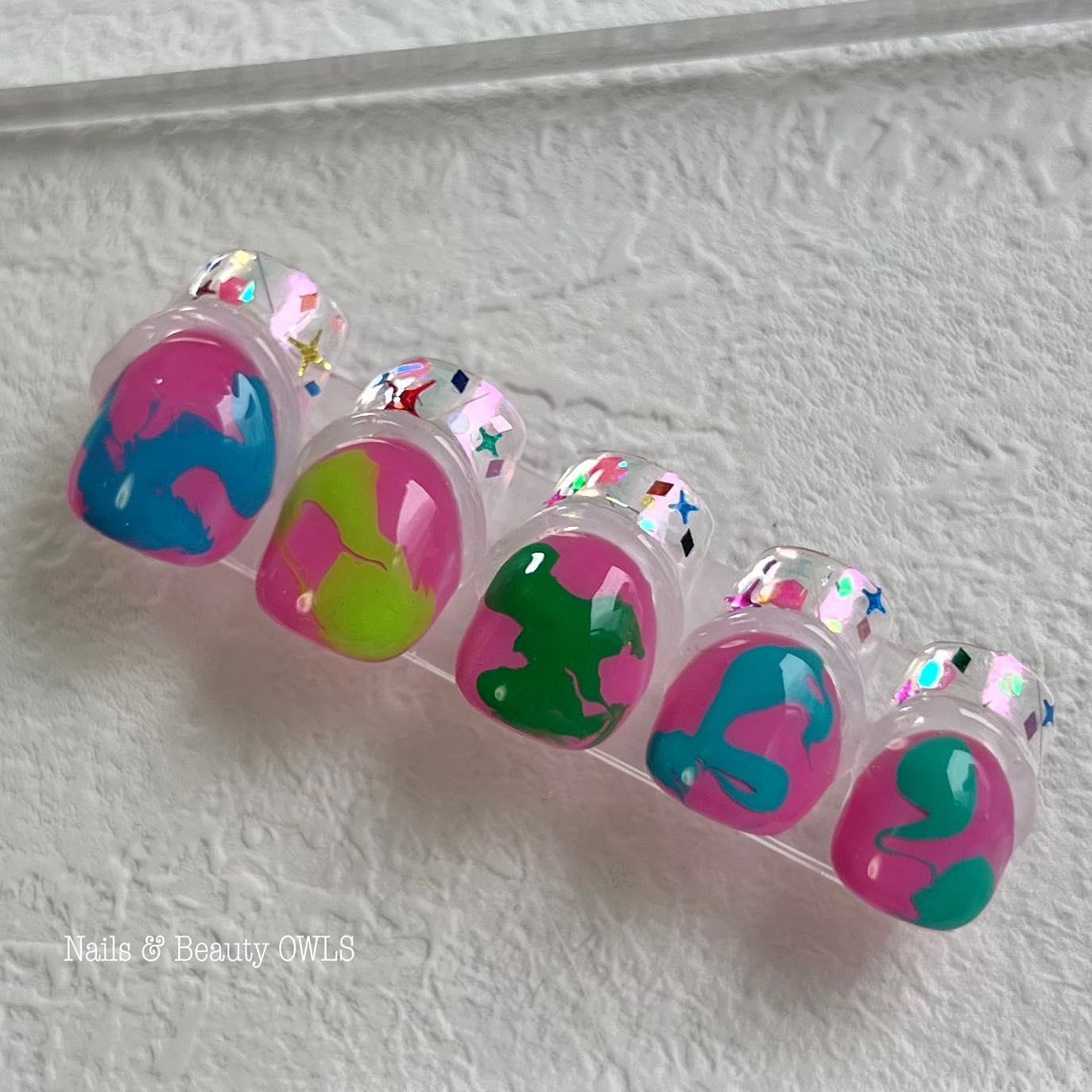 #カラフルネイル,#個性的ネイル,#個性派ネイル,#シンプルネイル,#韓国ネイル,#フレンチネイル,#夏ネイル,#凸凹ネイル,#ぷっくりネイル,#ぷくぷくネイル,#立体ネイルのネイルデザイン