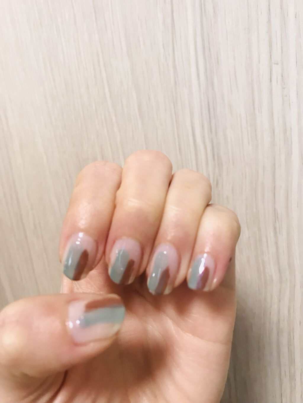 フレンドネイル(リニューアル品)	 1-7(33123)ベースコート/DAISO/マニキュアを使ったクチコミ（2枚目）