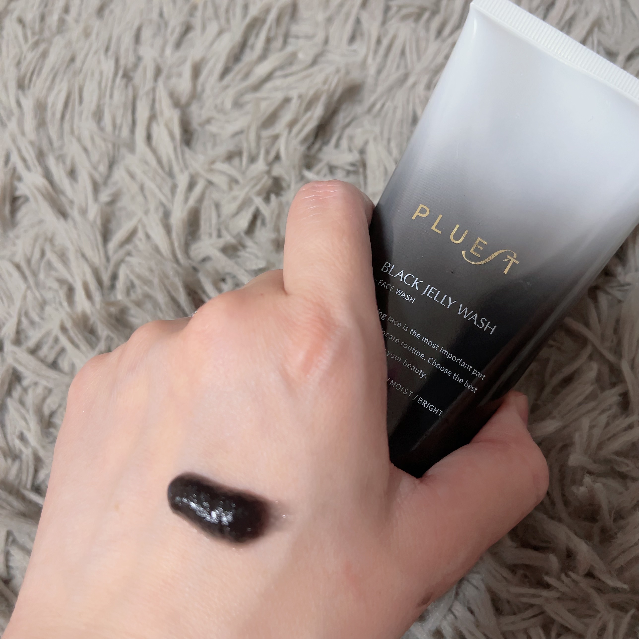 BLACK JELLY WASH（ブラックジェリーウォッシュ）/PLUEST/その他洗顔料を使ったクチコミ（2枚目）