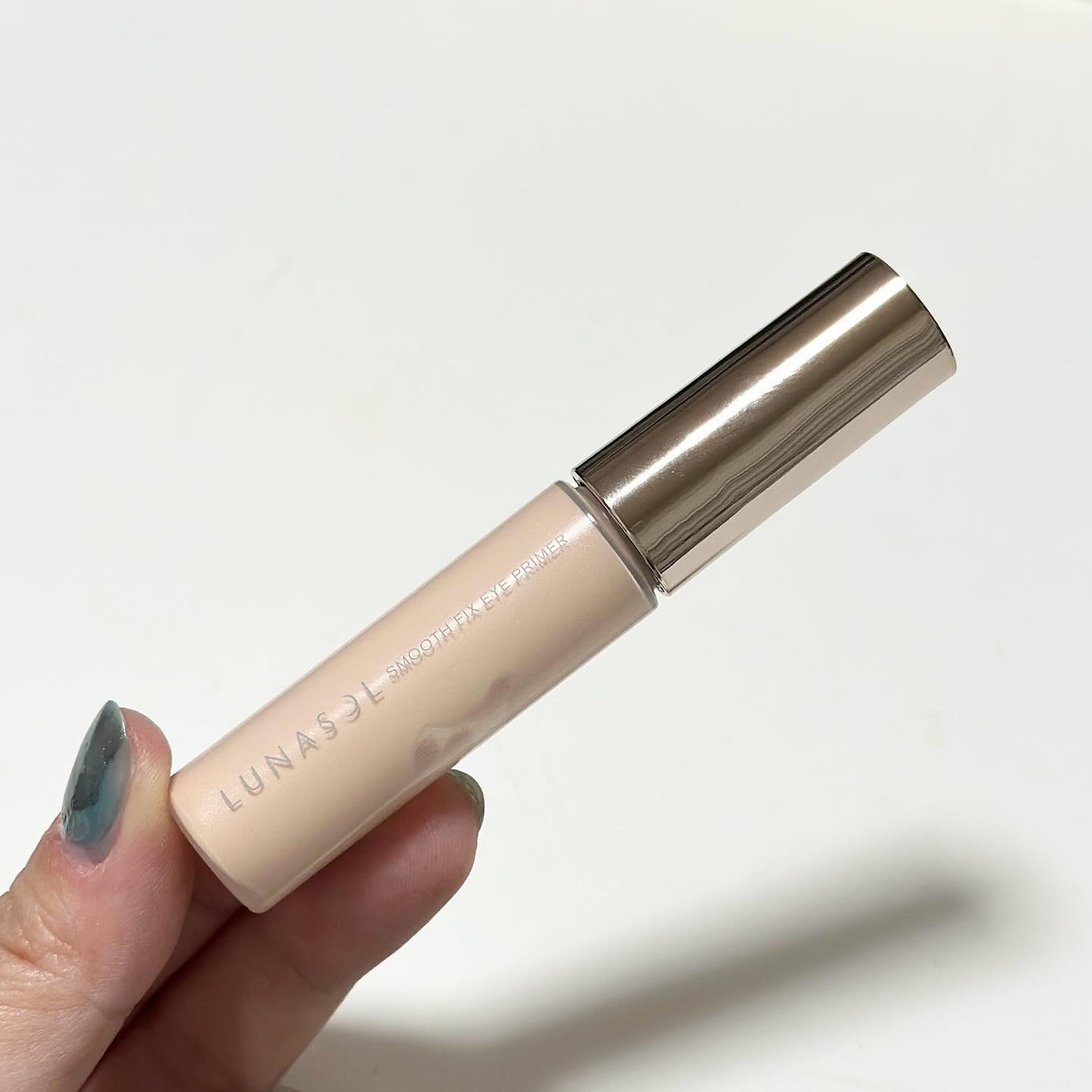 ルナソル スムースフィックスアイプライマー/LUNASOL/アイシャドウベースを使ったクチコミ(1枚目)