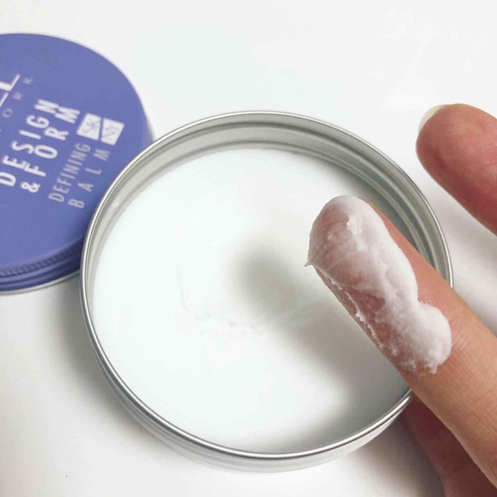 ディファイニング バーム/スティーブンノル ニューヨーク/ヘアバームを使ったクチコミ（2枚目）