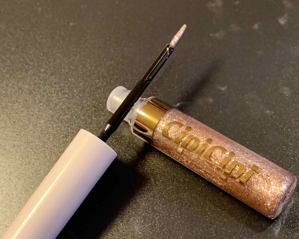 グリッターイルミネーションライナー/CipiCipi/リキッドアイライナーを使ったクチコミ(2枚目)