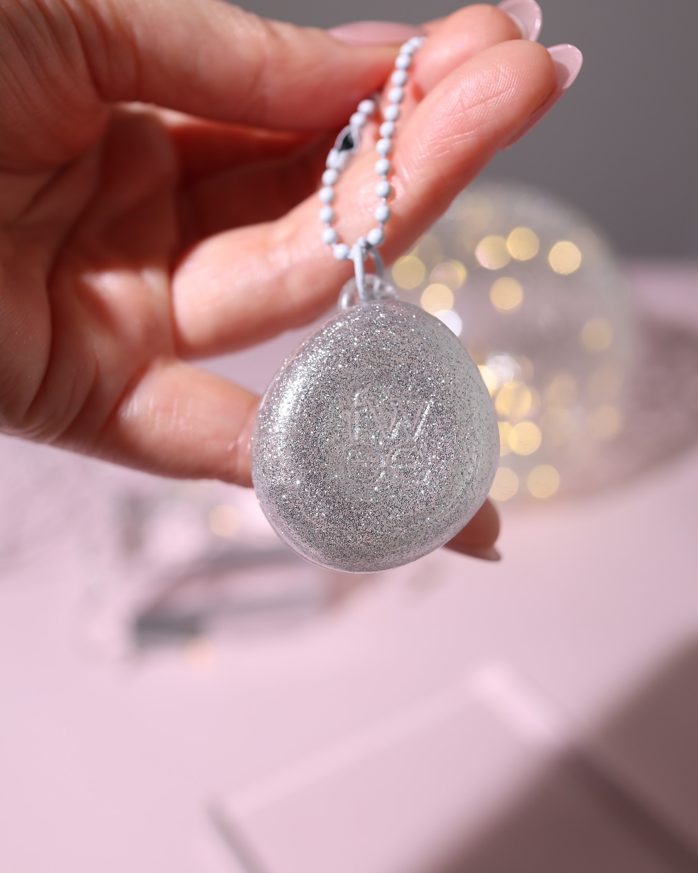 フィー グリッツストーンハイライター/fwee/パウダーハイライトを使ったクチコミ（3枚目）