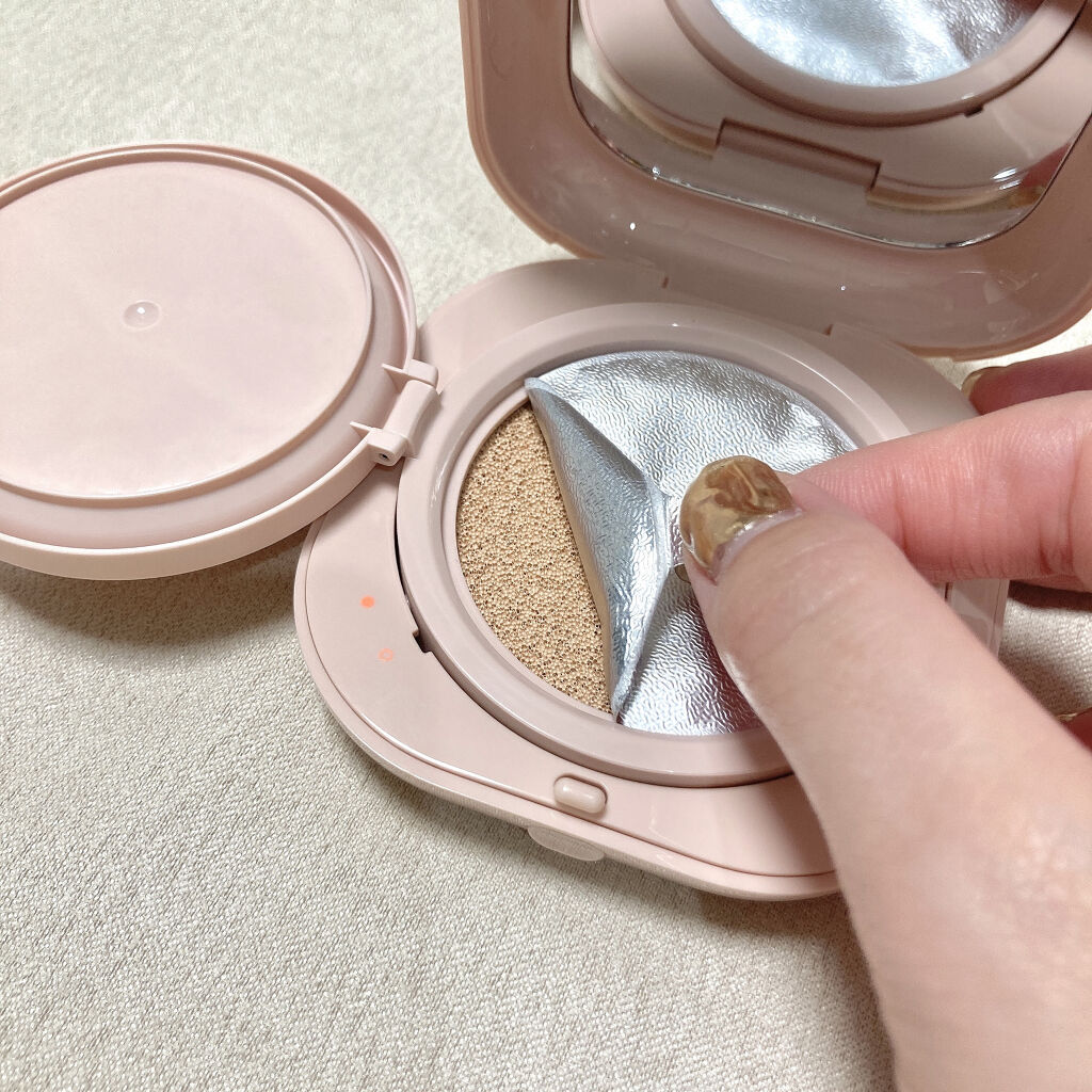 LANEIGE ネオクッション グロウのクチコミ「マスクに付かない？？ツヤたっぷりクッションファンデ🤍
ーーーーーーーーーーーーー
LANEIG.....」（2枚目）