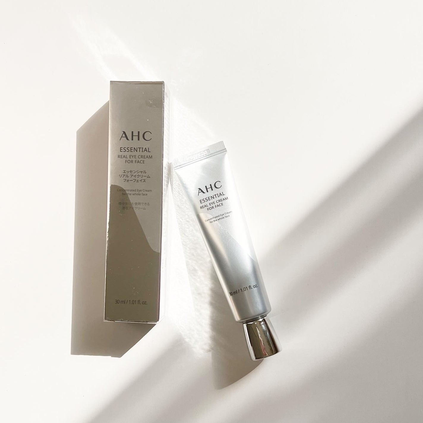 エッセンシャル リアル アイクリーム フォーフェイス/AHC/アイケア・アイクリームを使ったクチコミ(1枚目)