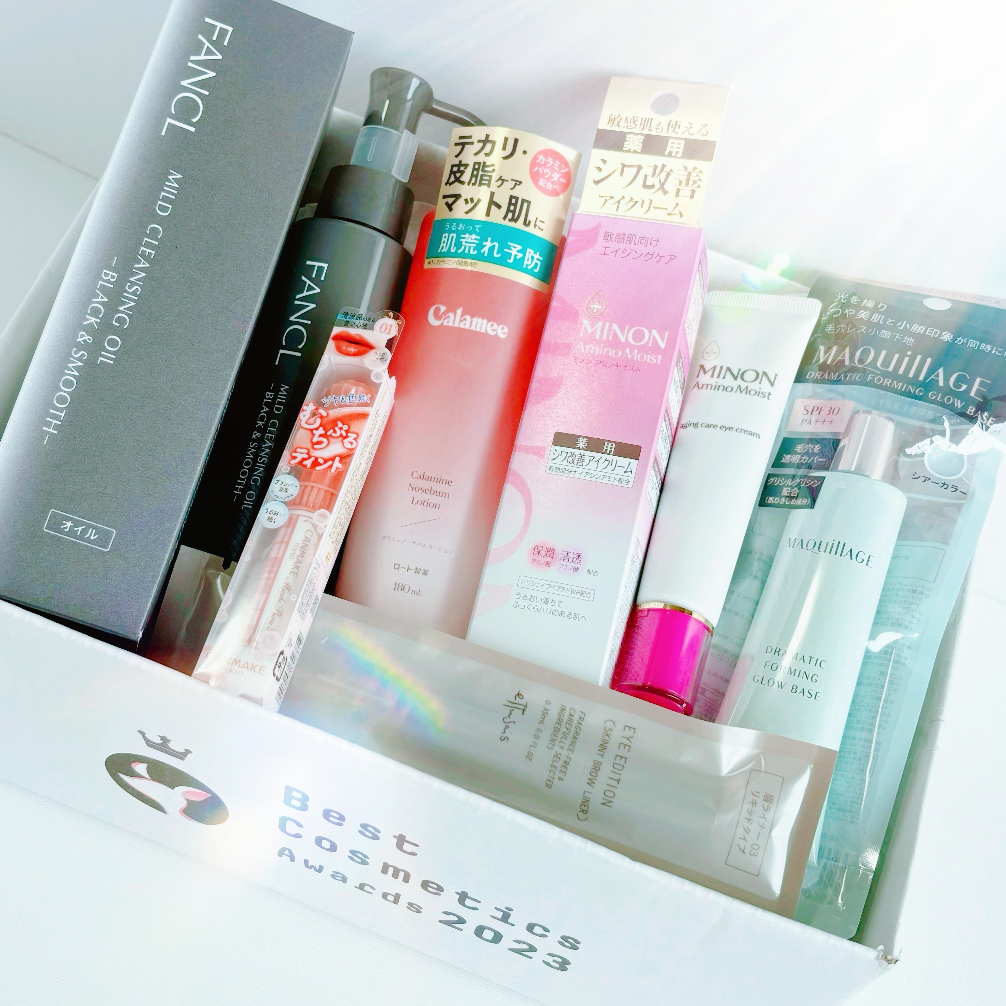 ⿴

LIPS(@lipsjp )様💐🤍

LIPSベストコスメ2023予想CPに当選し
《LIPSベスコスBOX》を頂きました🪞🪄︎︎

とっても豪華でびっくり✨️
スキンケアからコスメまで…🫣💓

LIPSではいつも最新コス