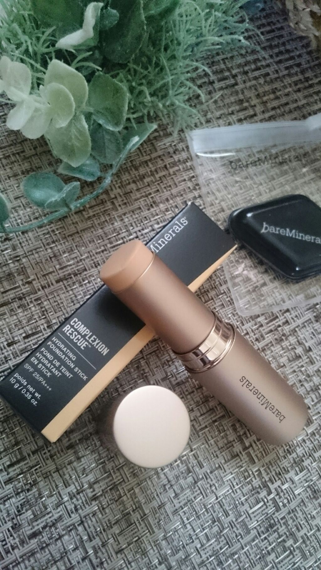 CR ハイドレイティング ファンデーション スティック/bareMinerals/その他ファンデーションを使ったクチコミ(1枚目)