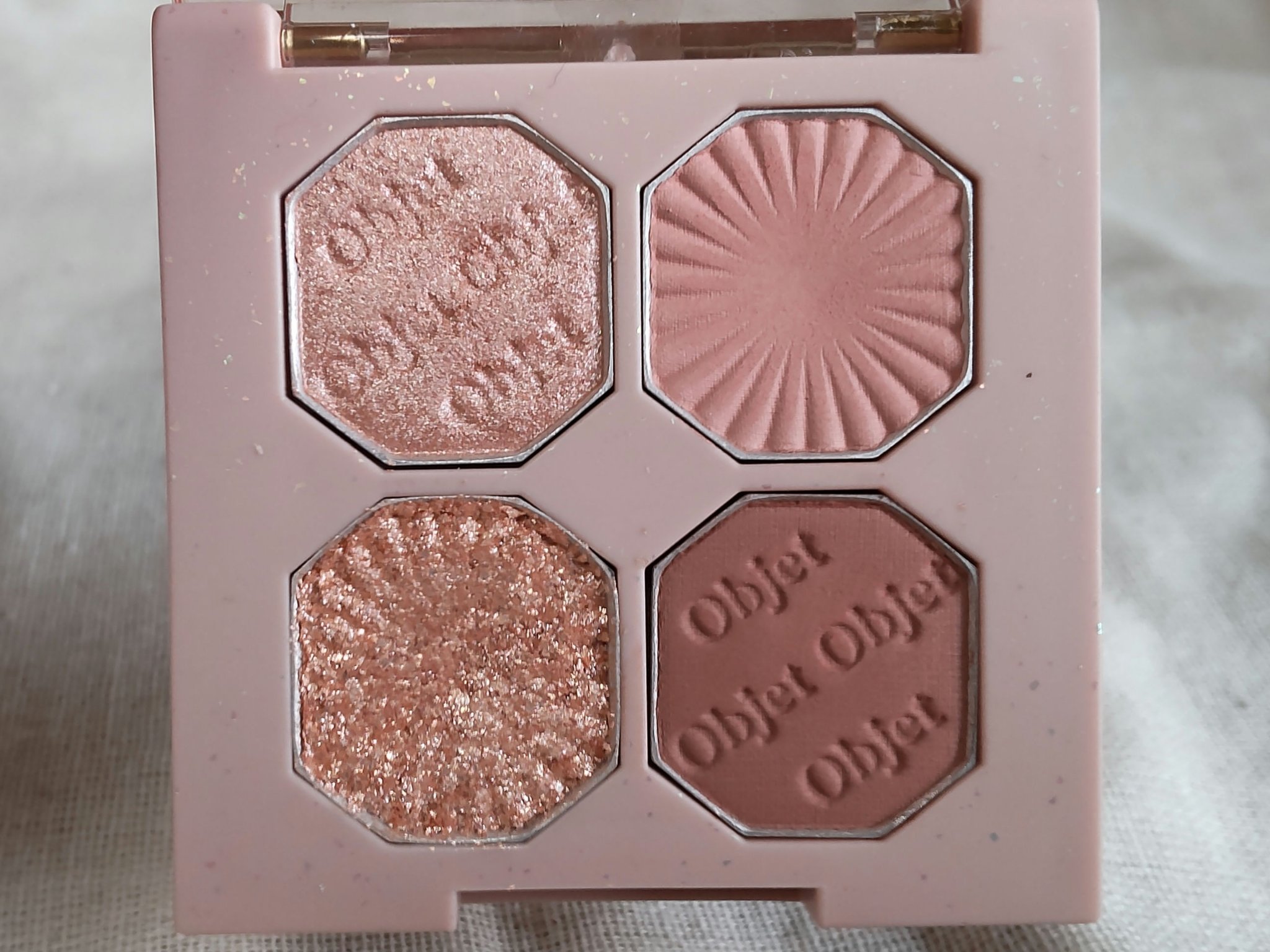 プレイ カラー アイズ ミニ ジュエリー/ETUDE/アイシャドウパレットを使ったクチコミ（3枚目）