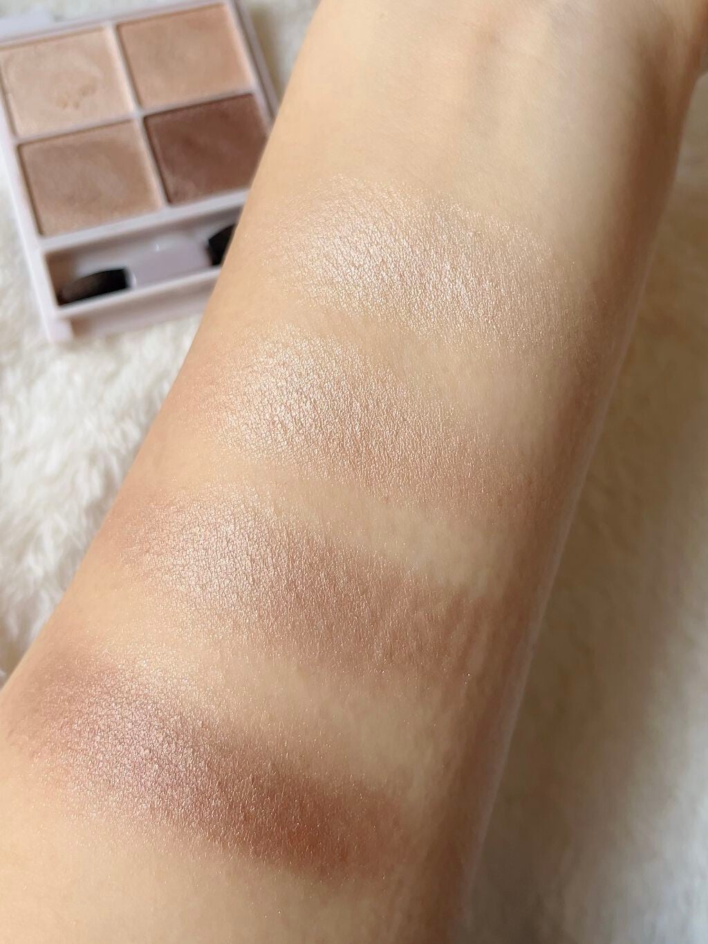 シルキースフレアイズ/キャンメイク/アイシャドウパレットを使ったクチコミ(3枚目)