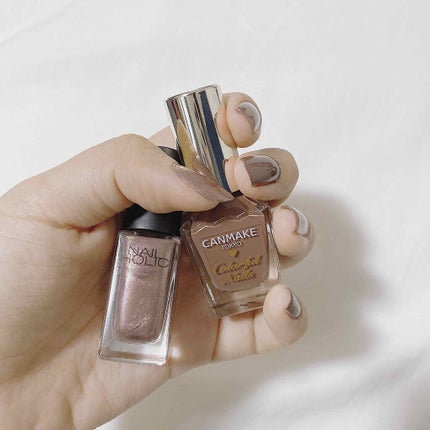 カラフルネイルズ/キャンメイク/マニキュアを使ったクチコミ(2枚目)