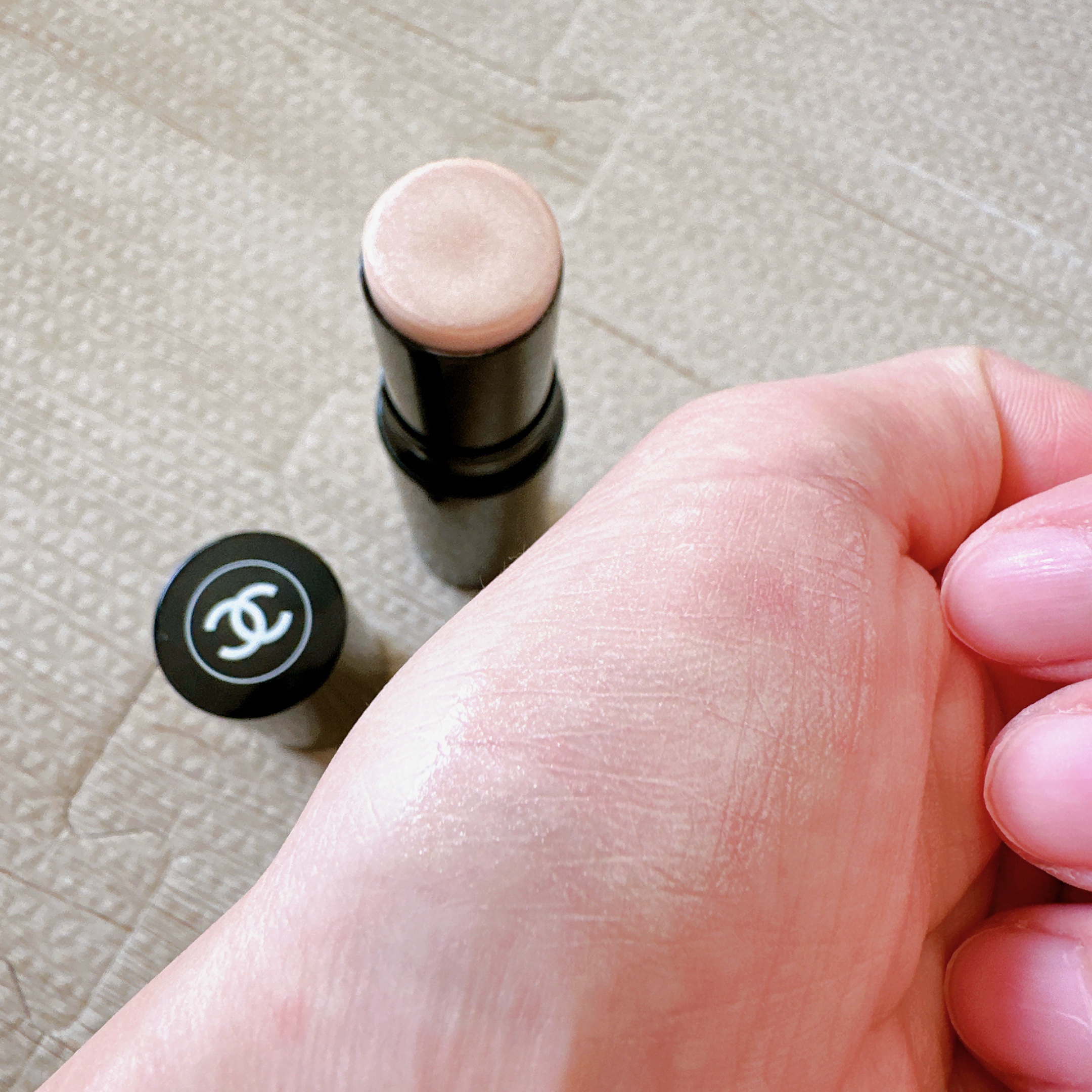 ボーム エサンシエル/CHANEL/スティックハイライトを使ったクチコミ（3枚目）