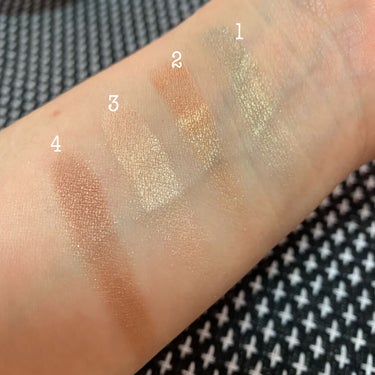 UR GLAM　VELVET EYE COLOR PALETTE/U R GLAM/パウダーアイシャドウを使ったクチコミ（3枚目）