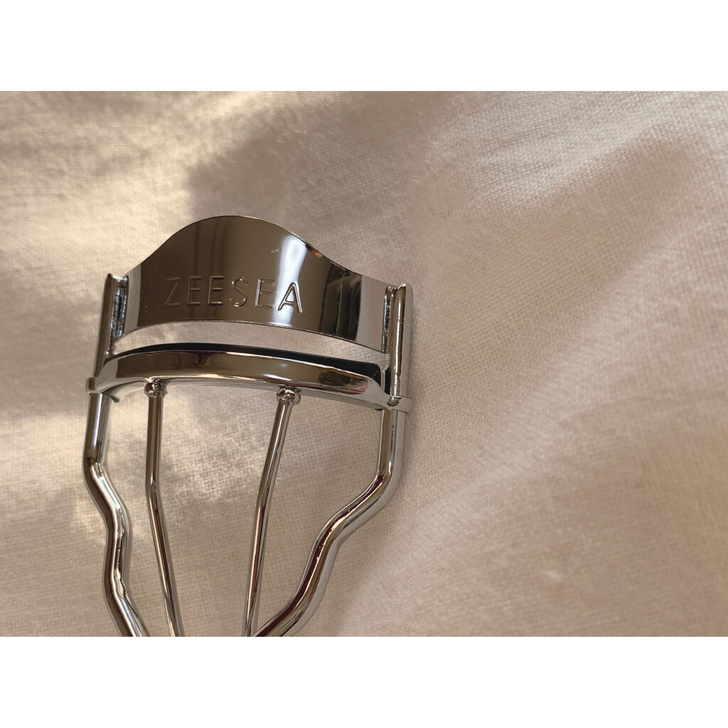 フライング マツゲカーラー/ZEESEA/ビューラーを使ったクチコミ（2枚目）