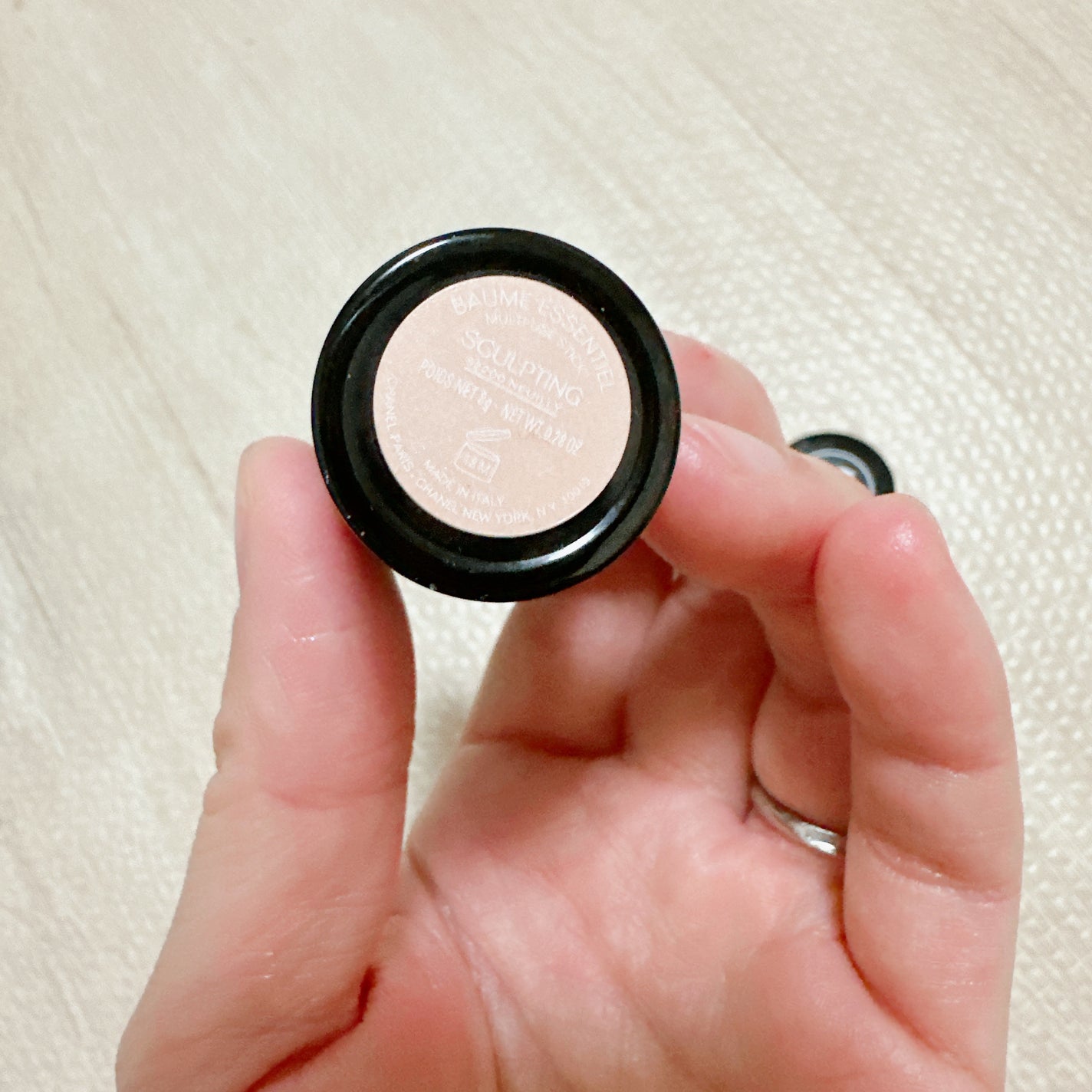 ボーム エサンシエル/CHANEL/スティックハイライトを使ったクチコミ(2枚目)