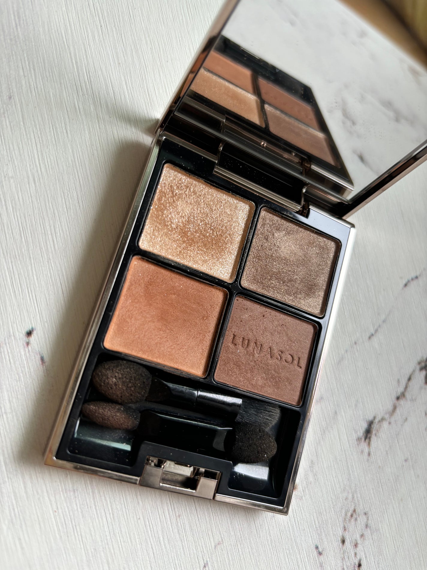 アイカラーレーション/LUNASOL/アイシャドウパレットを使ったクチコミ(2枚目)