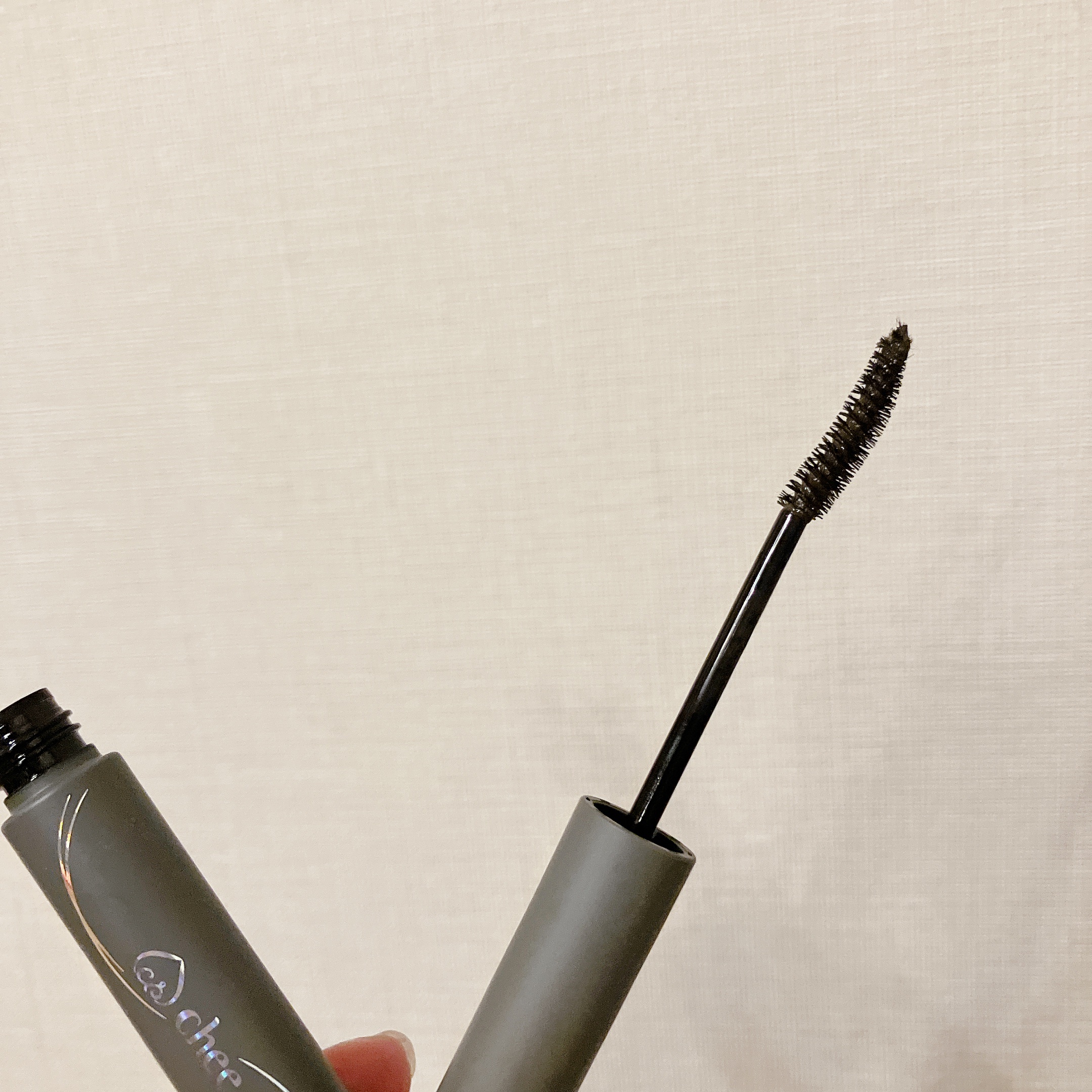 ヌーディズムマスカラ 02 ニュアンスアッシュ(アッシュ)/chee shu/マスカラを使ったクチコミ（2枚目）