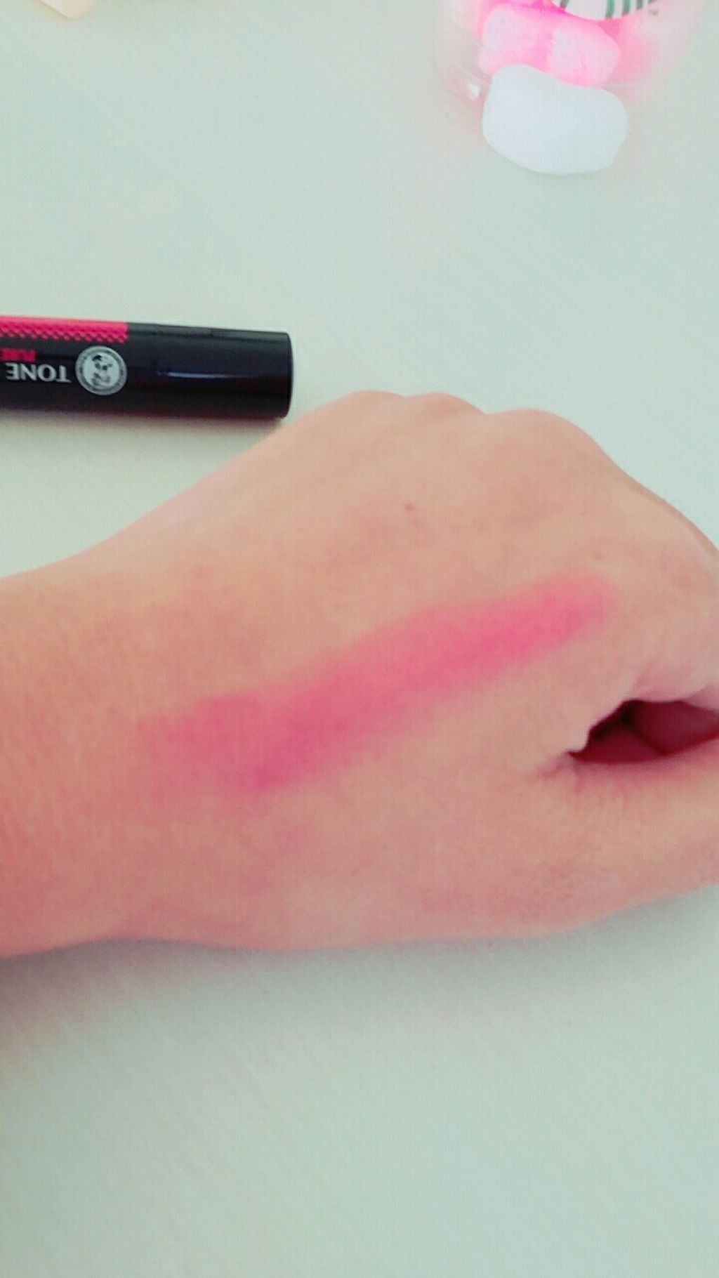 ウォーターリップ トーンアップCC/メンソレータム/リップクリームを使ったクチコミ（2枚目）