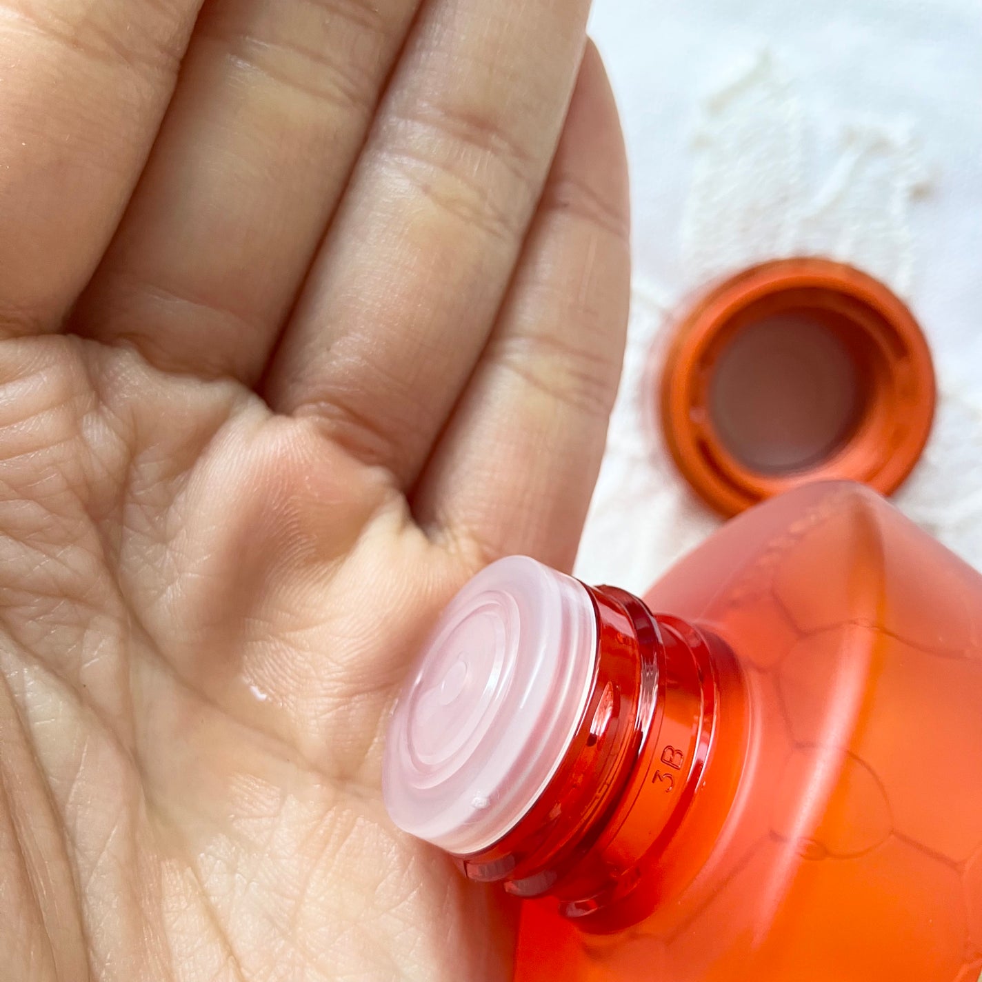 VC100ãšãã»ã³ã¹ããŒã·ã§ã³ EX/ãã¯ã¿ãŒã·ãŒã©ãâ/åç²§æ°Žã䜿ã£ãã¯ãã³ãïŒ2æç®ïŒ