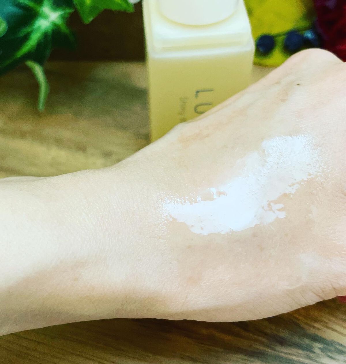 シルキーエアリーバーム/LUVCA/ヘアバームを使ったクチコミ(6枚目)