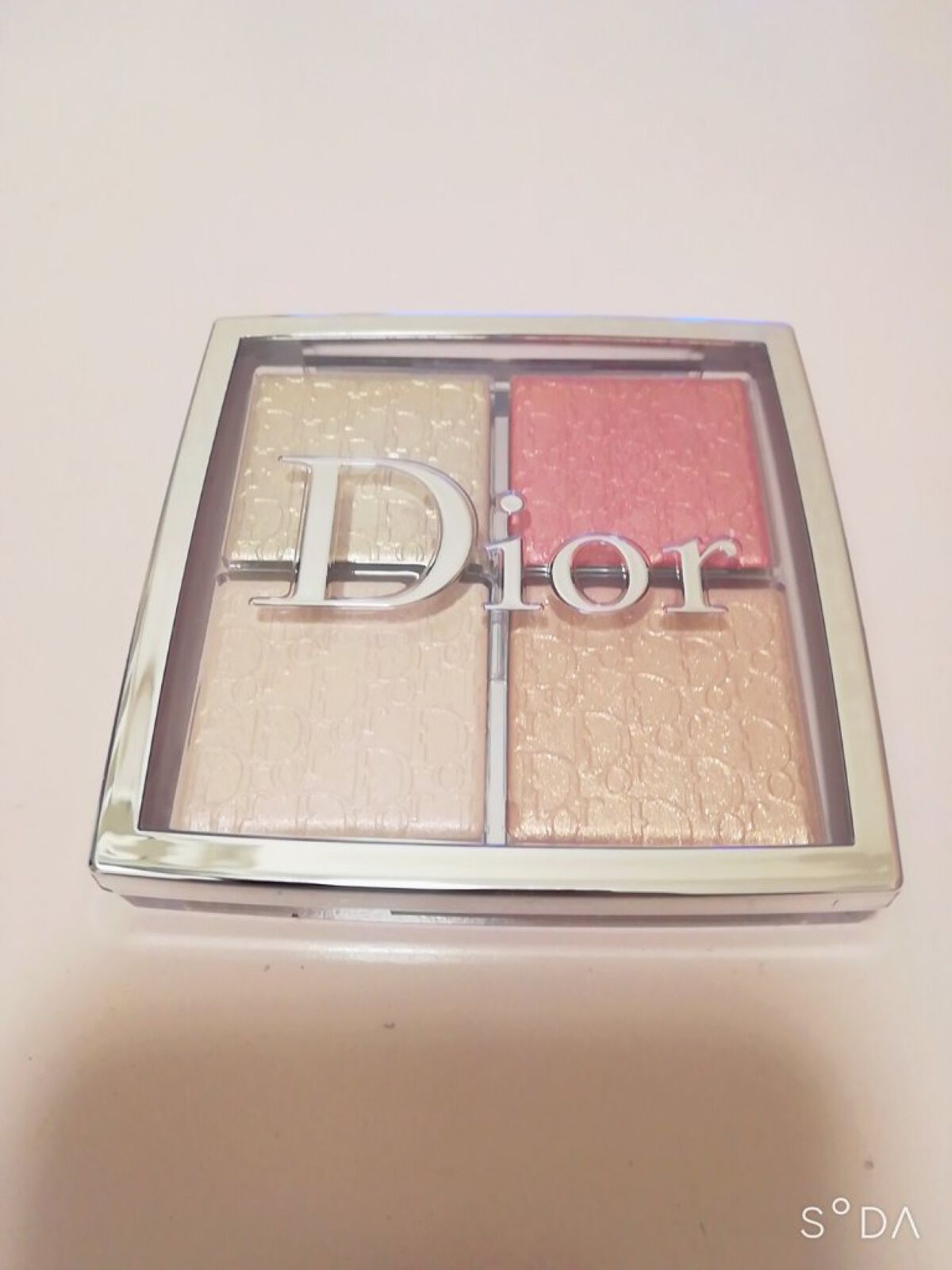 ディオール バックステージ フェイス グロウ パレット/Dior/ハイライトを使ったクチコミ(1枚目)